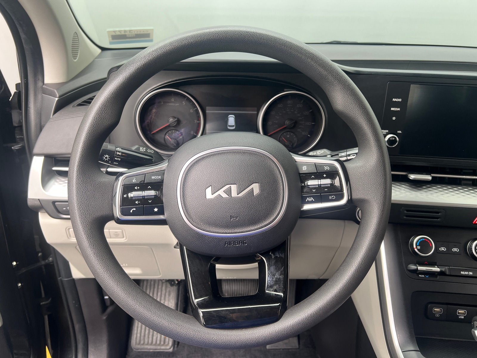 Thumbnail: 2024 Kia Carnival - 5