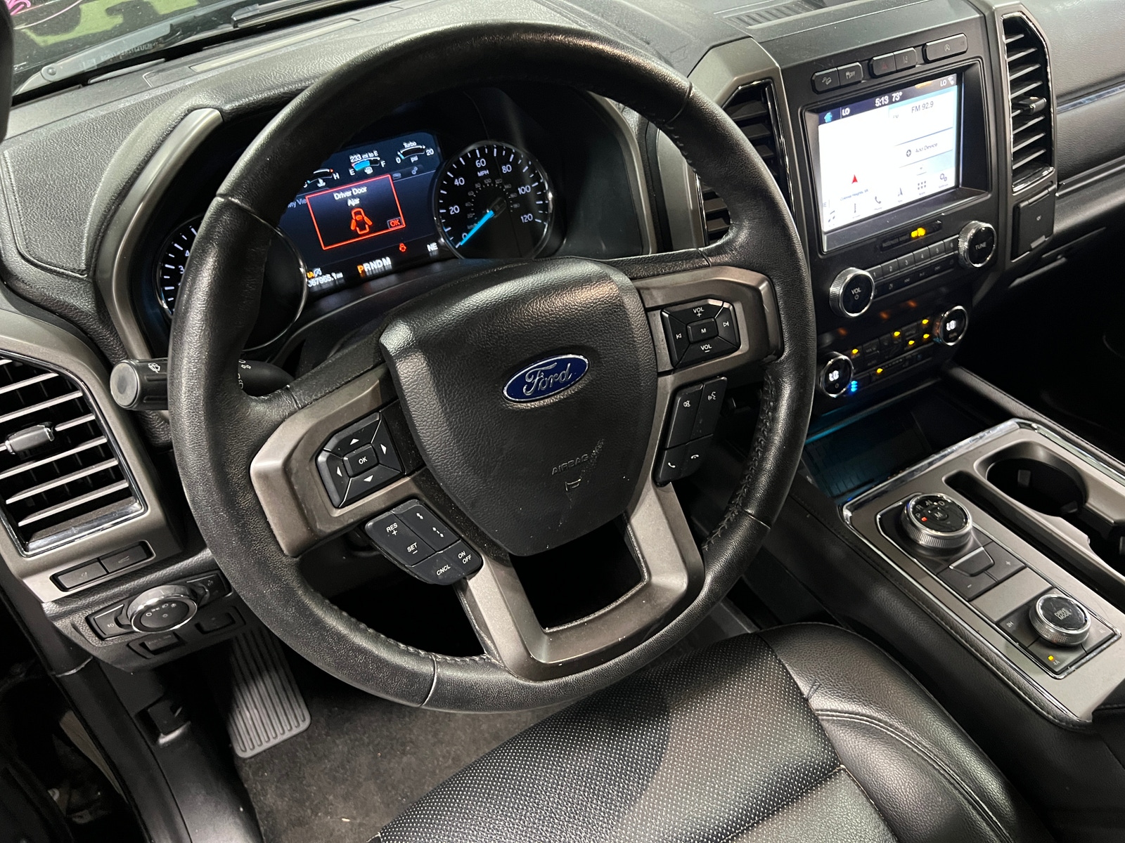 Thumbnail: 2019 Ford Expedition - 4