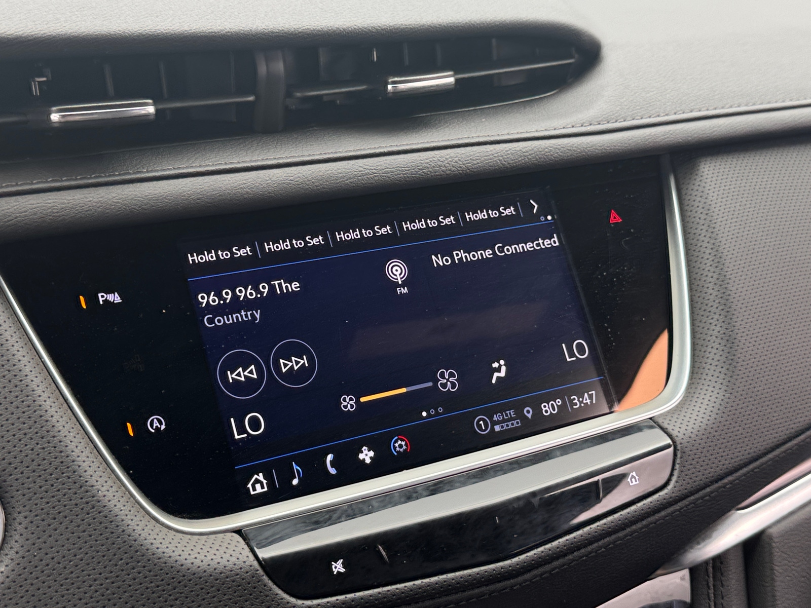 Thumbnail: 2025 Cadillac XT5 - 3