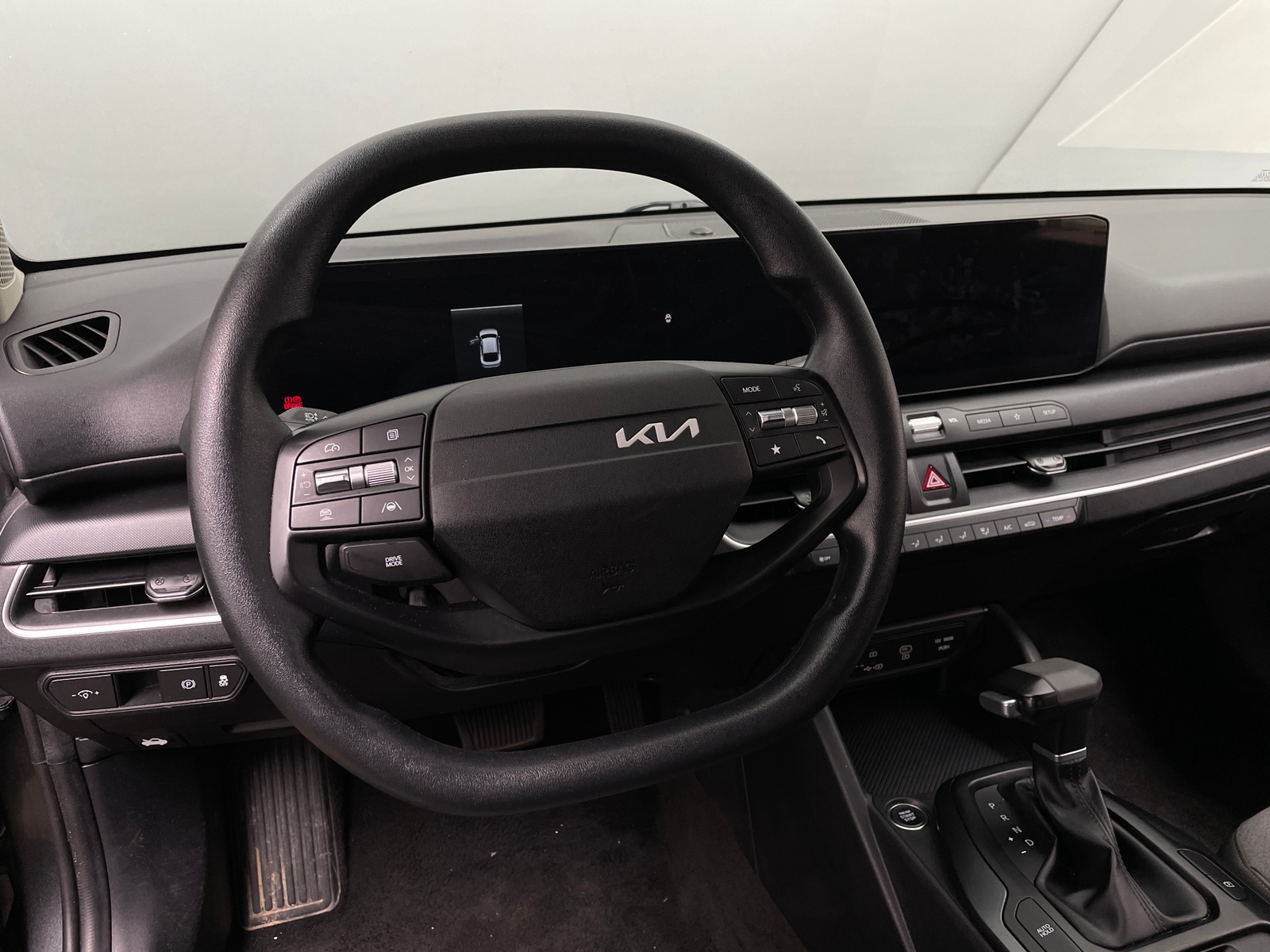 Thumbnail: 2025 Kia K4 - 5