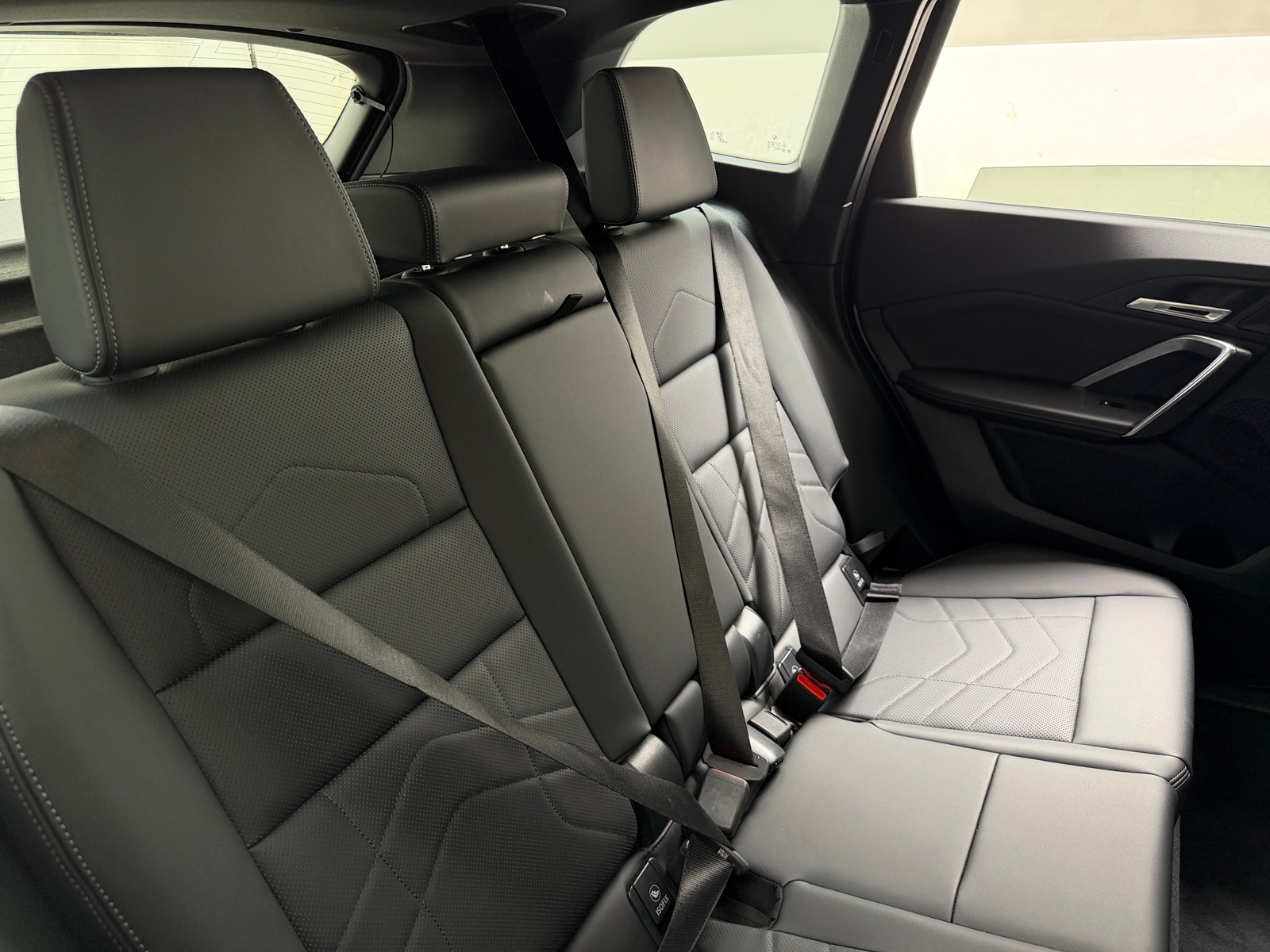 Thumbnail: 2026 BMW X1 - 5