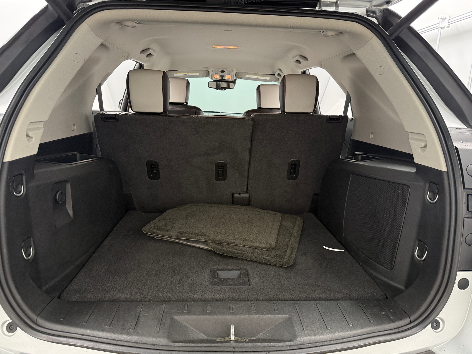 Thumbnail: 2017 Chevrolet Equinox - 6