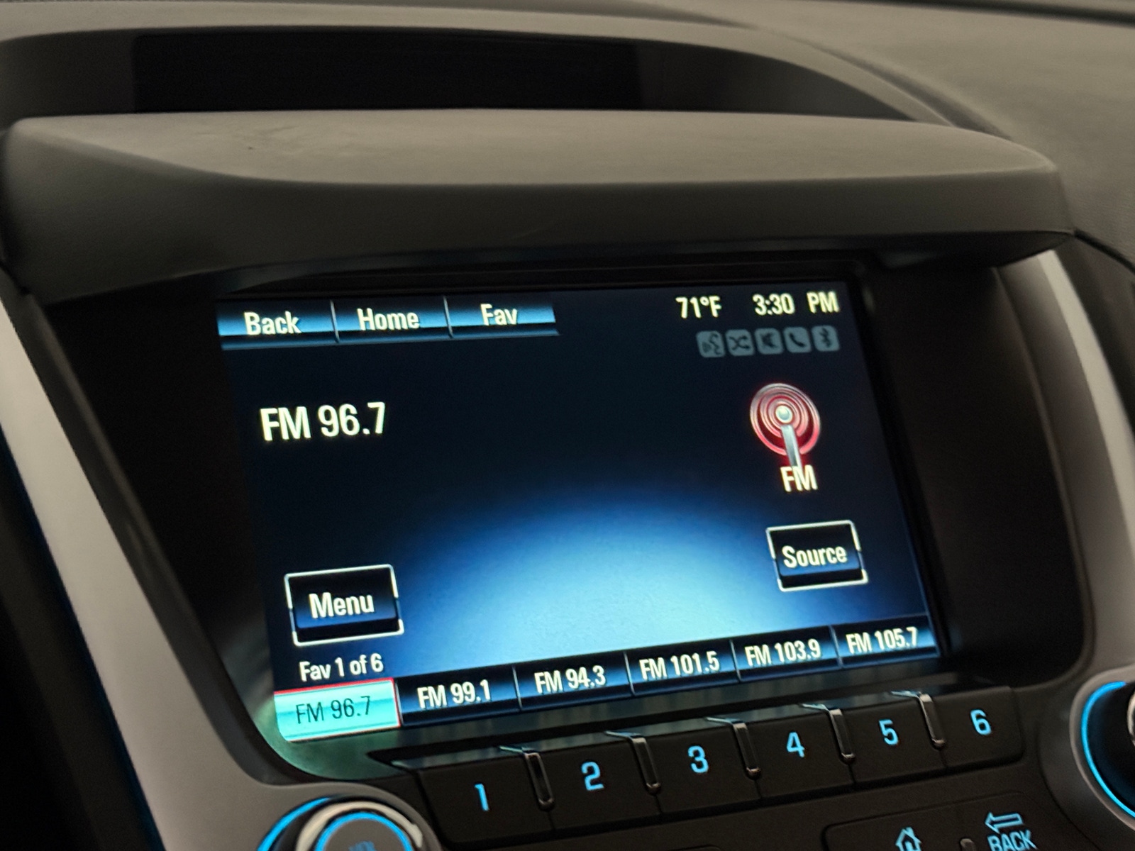 Thumbnail: 2017 Chevrolet Equinox - 3