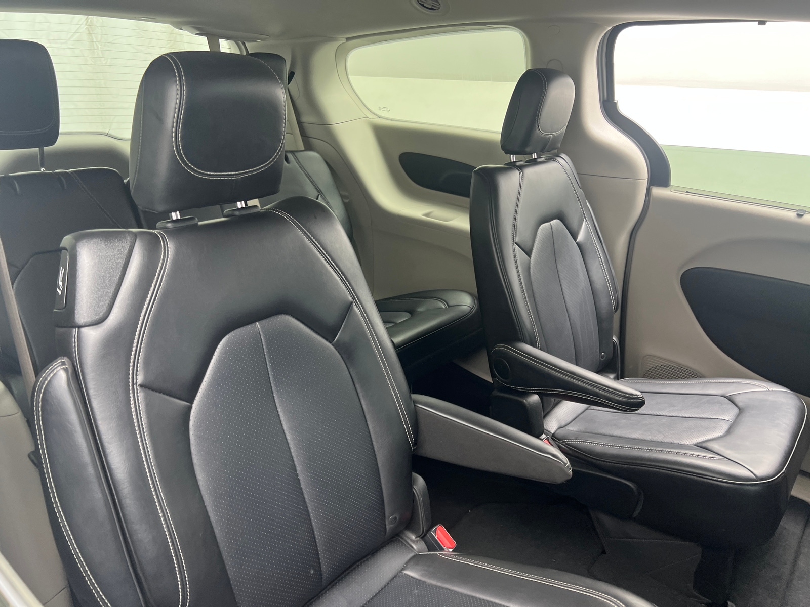 Thumbnail: 2024 Chrysler Pacifica - 5
