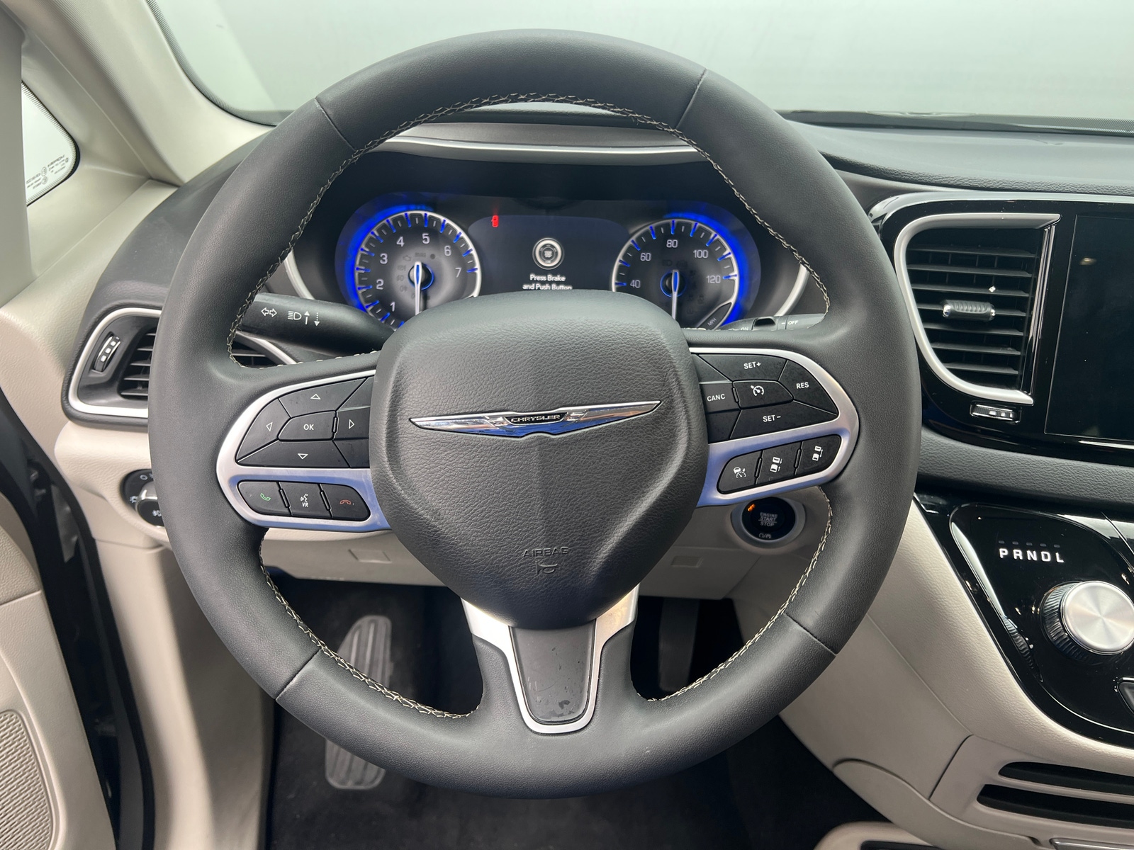 Thumbnail: 2024 Chrysler Pacifica - 4