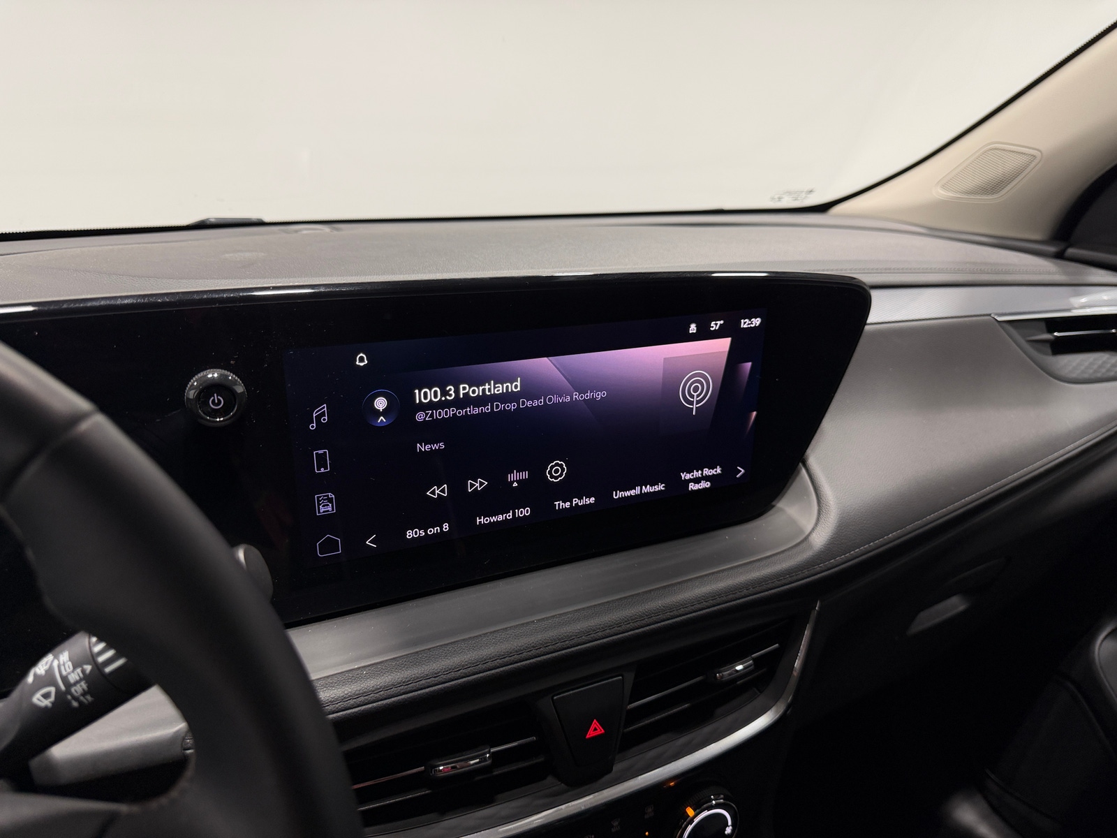 Thumbnail: 2025 Buick Encore GX - 3