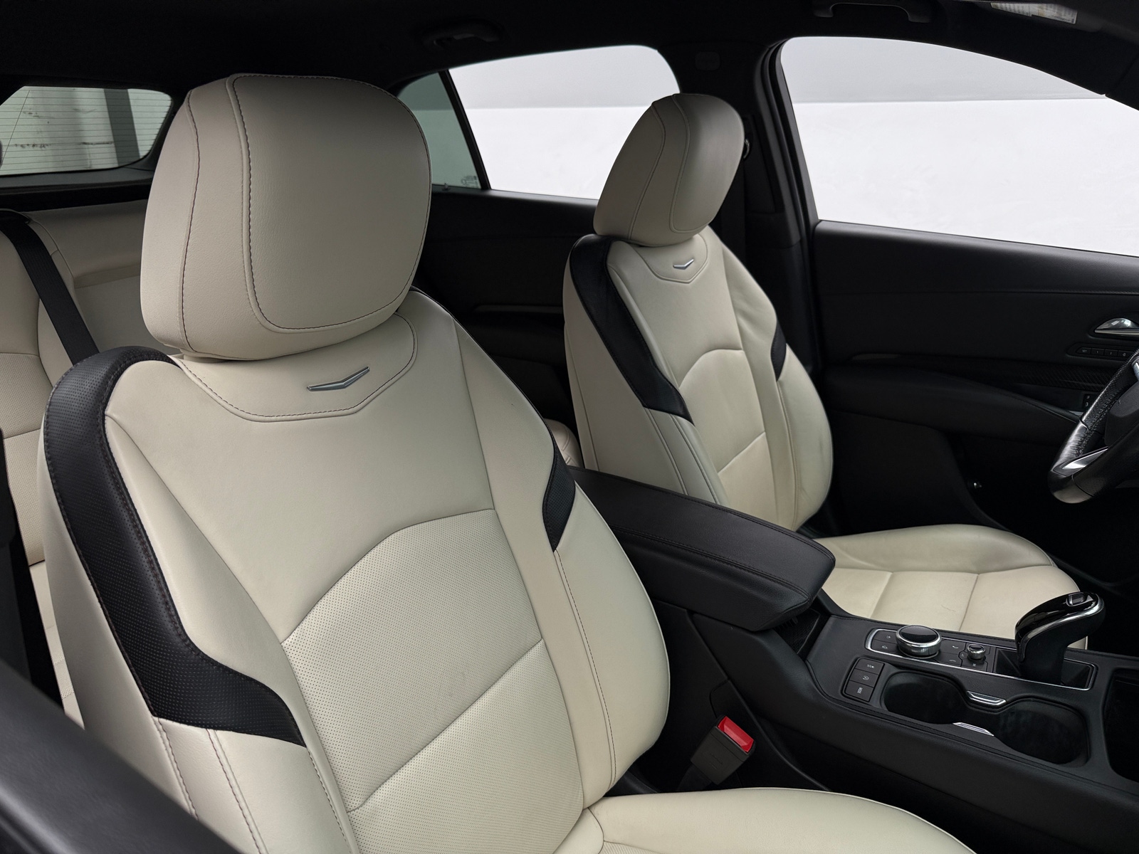 Thumbnail: 2020 Cadillac XT4 - 2