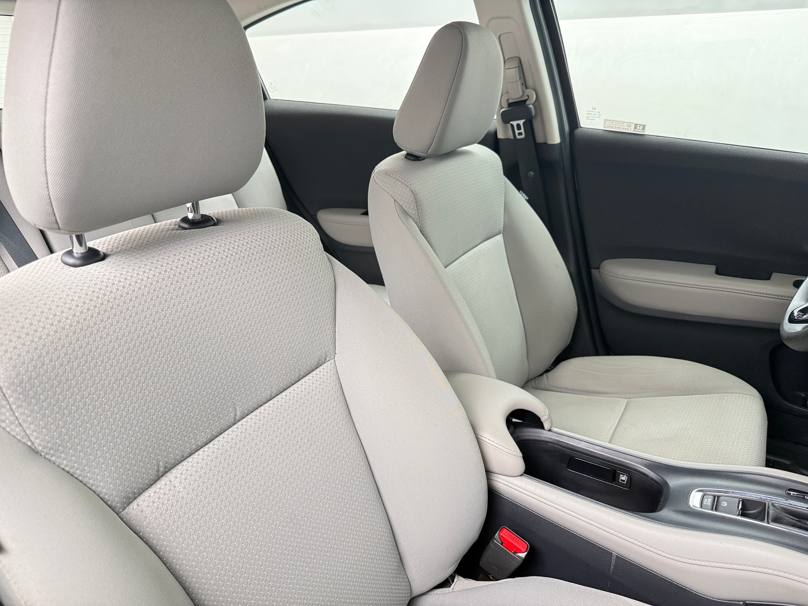 Thumbnail: 2022 Honda HR-V - 2