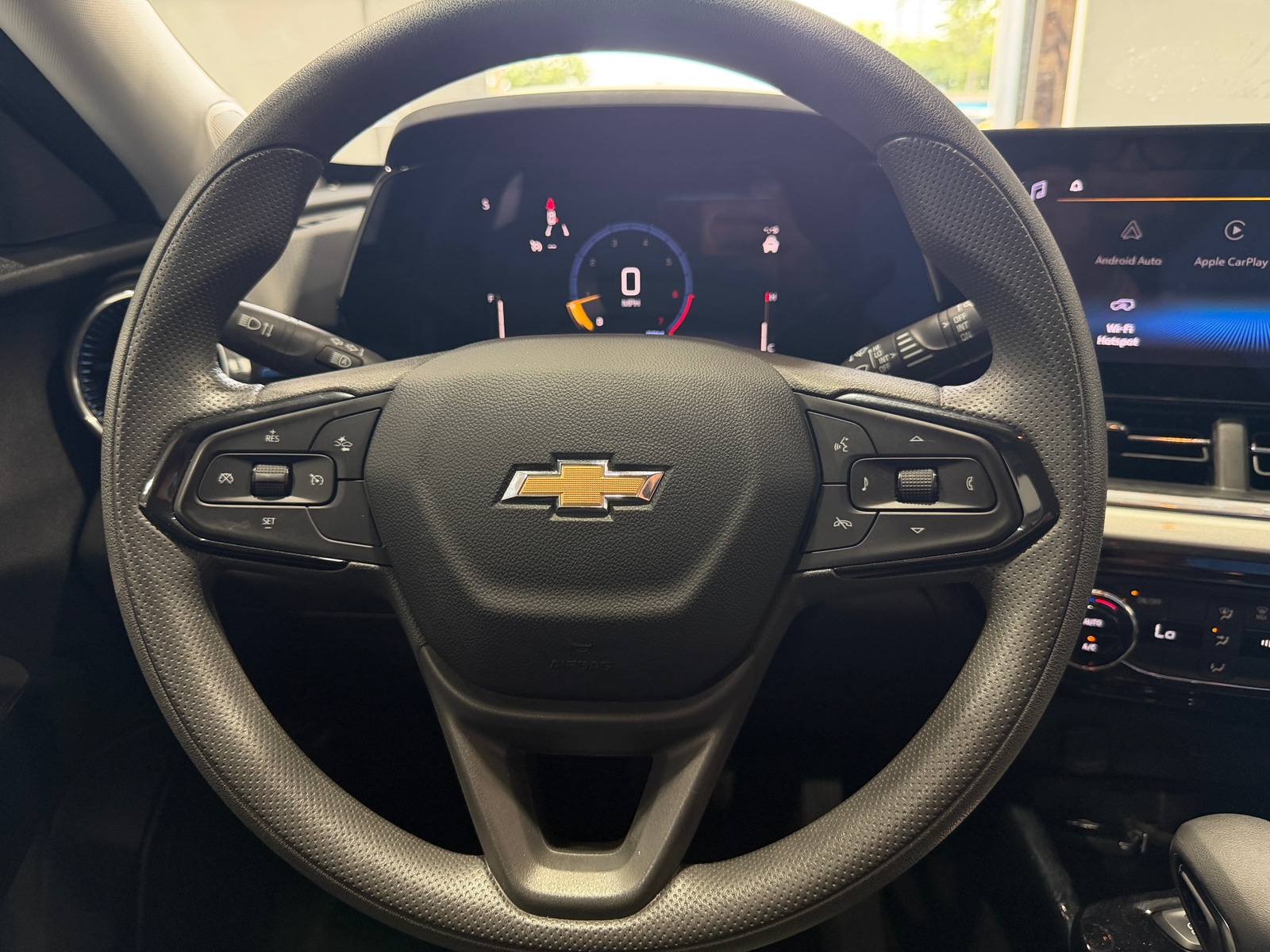 Thumbnail: 2025 Chevrolet Trax - 5