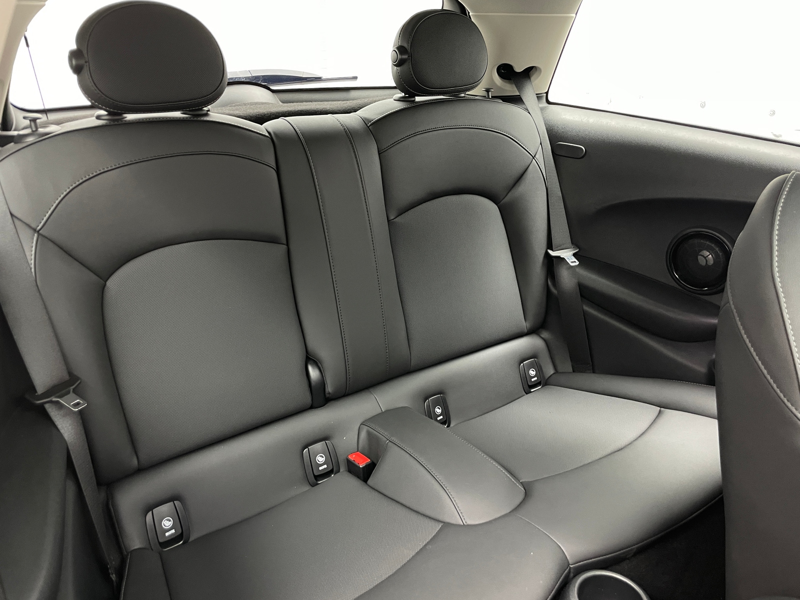 Thumbnail: 2024 MINI Cooper Hardtop - 5