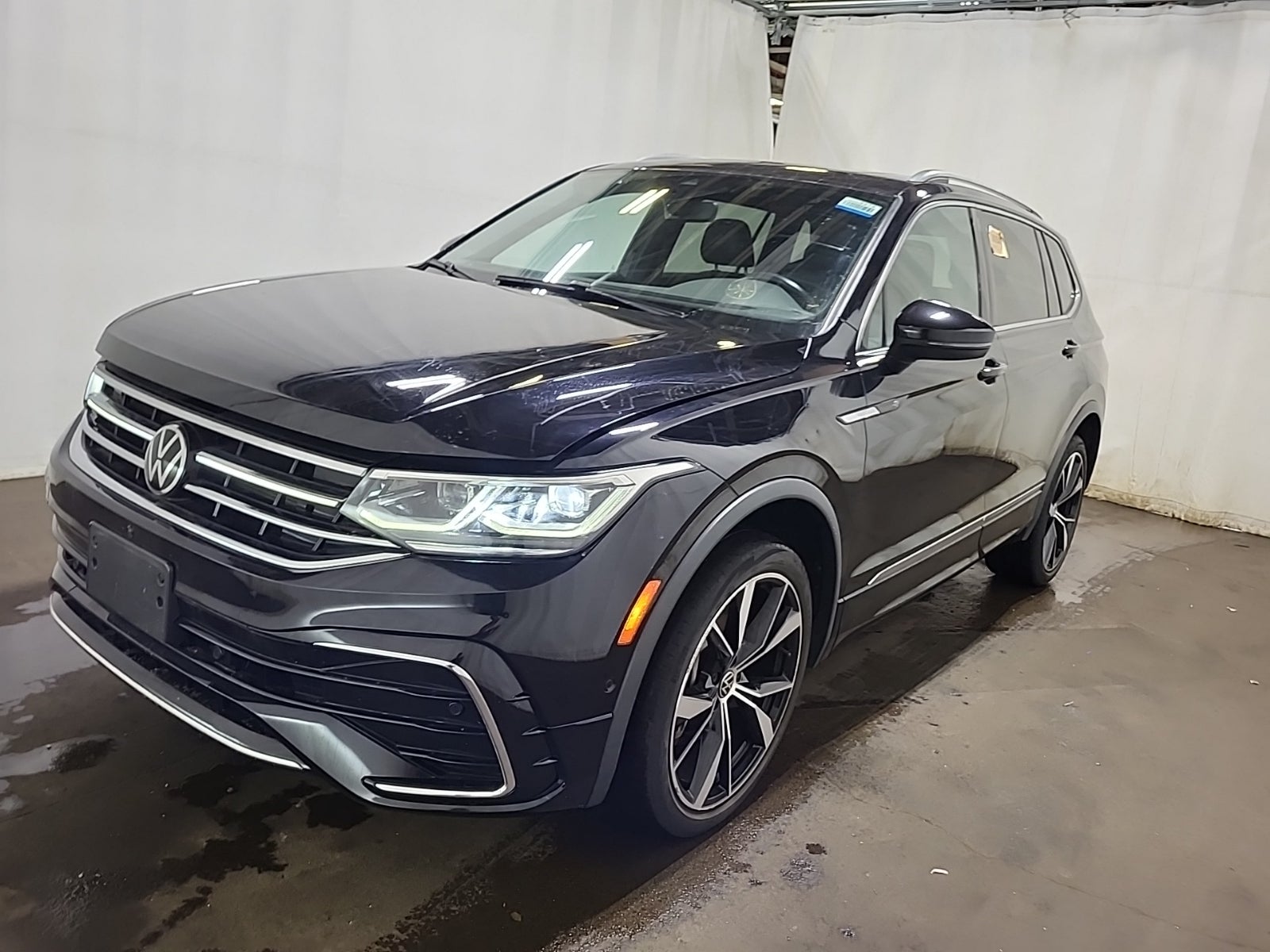 2022 Volkswagen Tiguan SEL R-Line