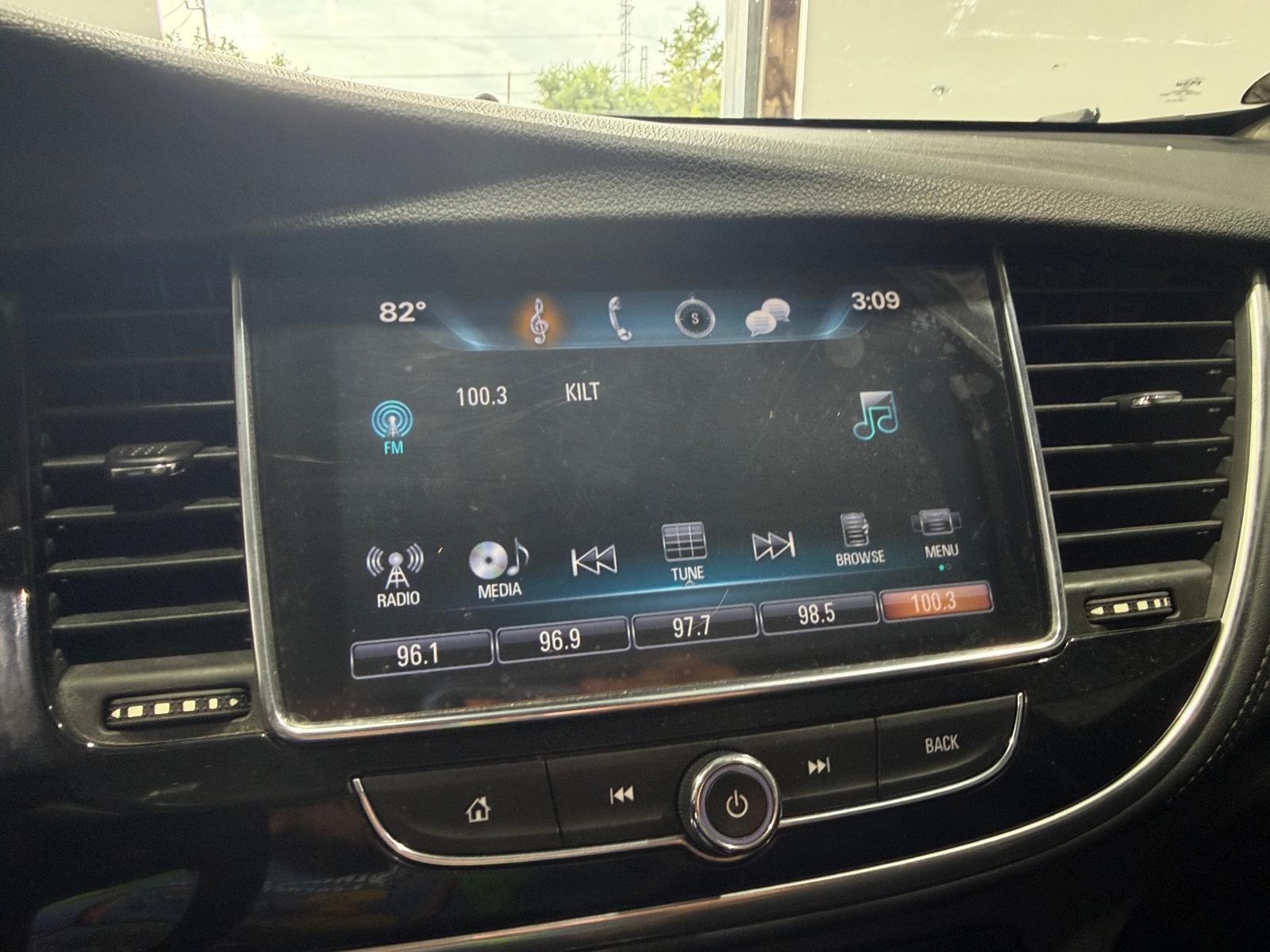 Thumbnail: 2019 Buick Encore - 3