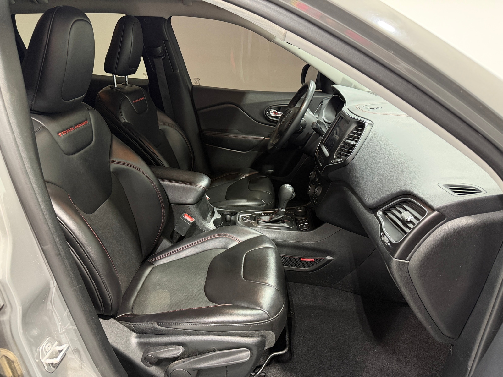Thumbnail: 2019 Jeep Cherokee - 2