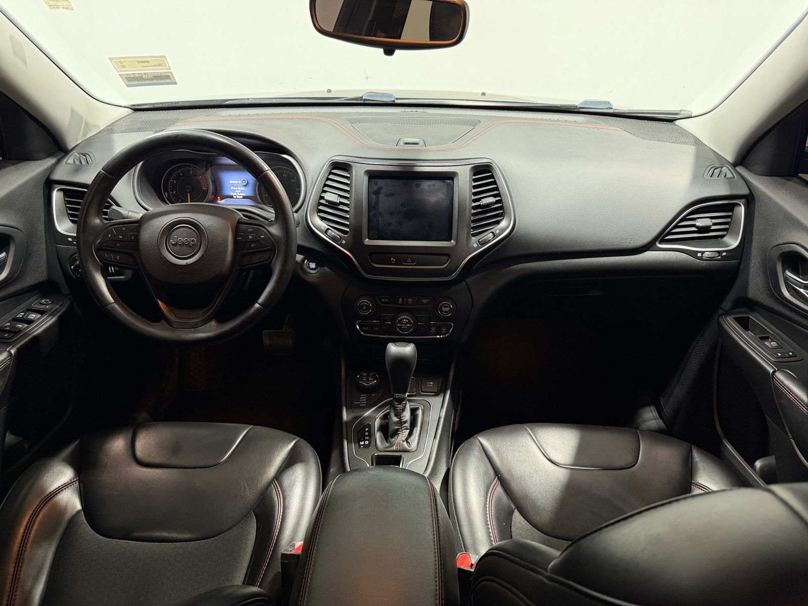 Thumbnail: 2019 Jeep Cherokee - 3