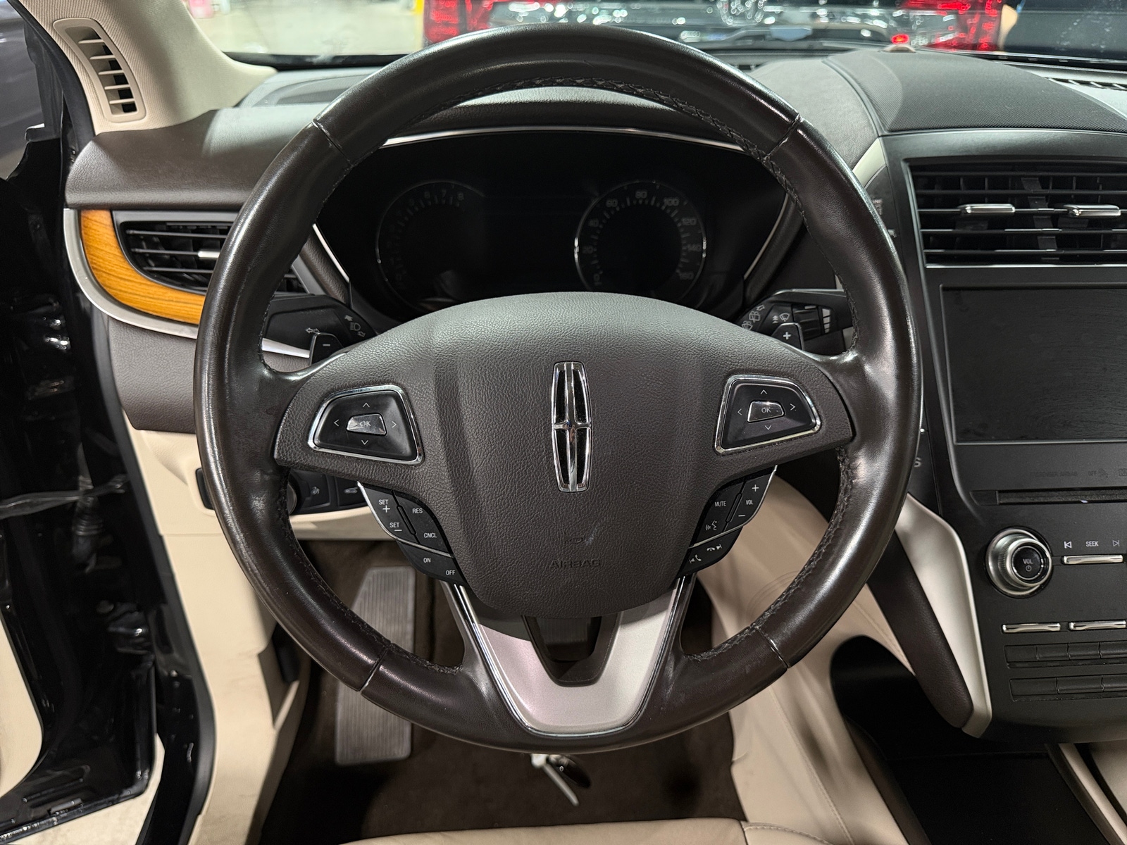 Thumbnail: 2019 Lincoln MKC - 4