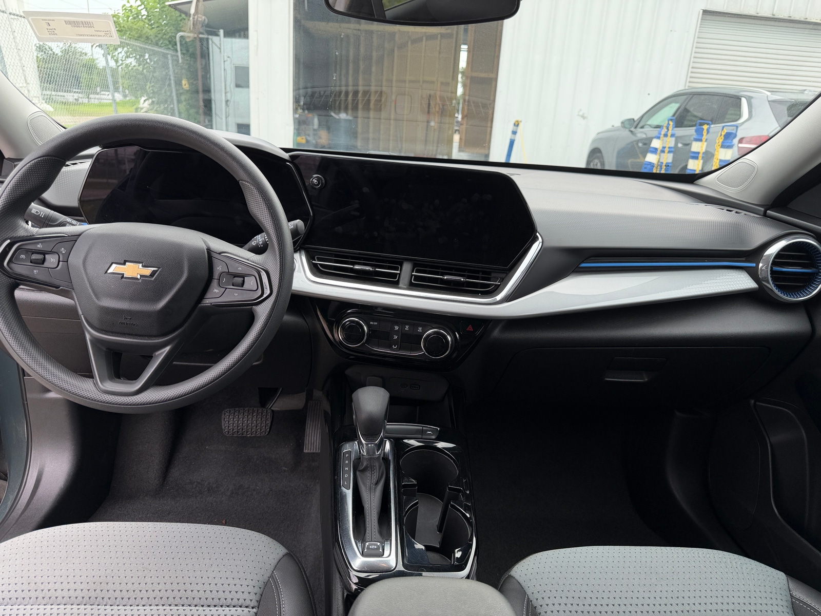 Thumbnail: 2025 Chevrolet Trax - 3