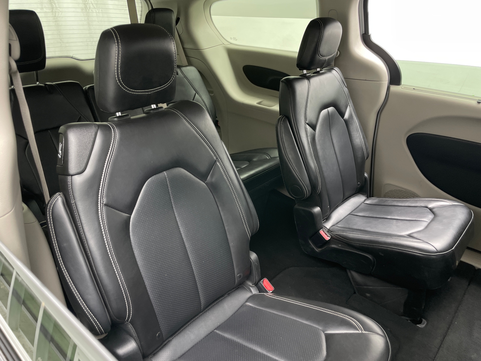 Thumbnail: 2024 Chrysler Pacifica - 5