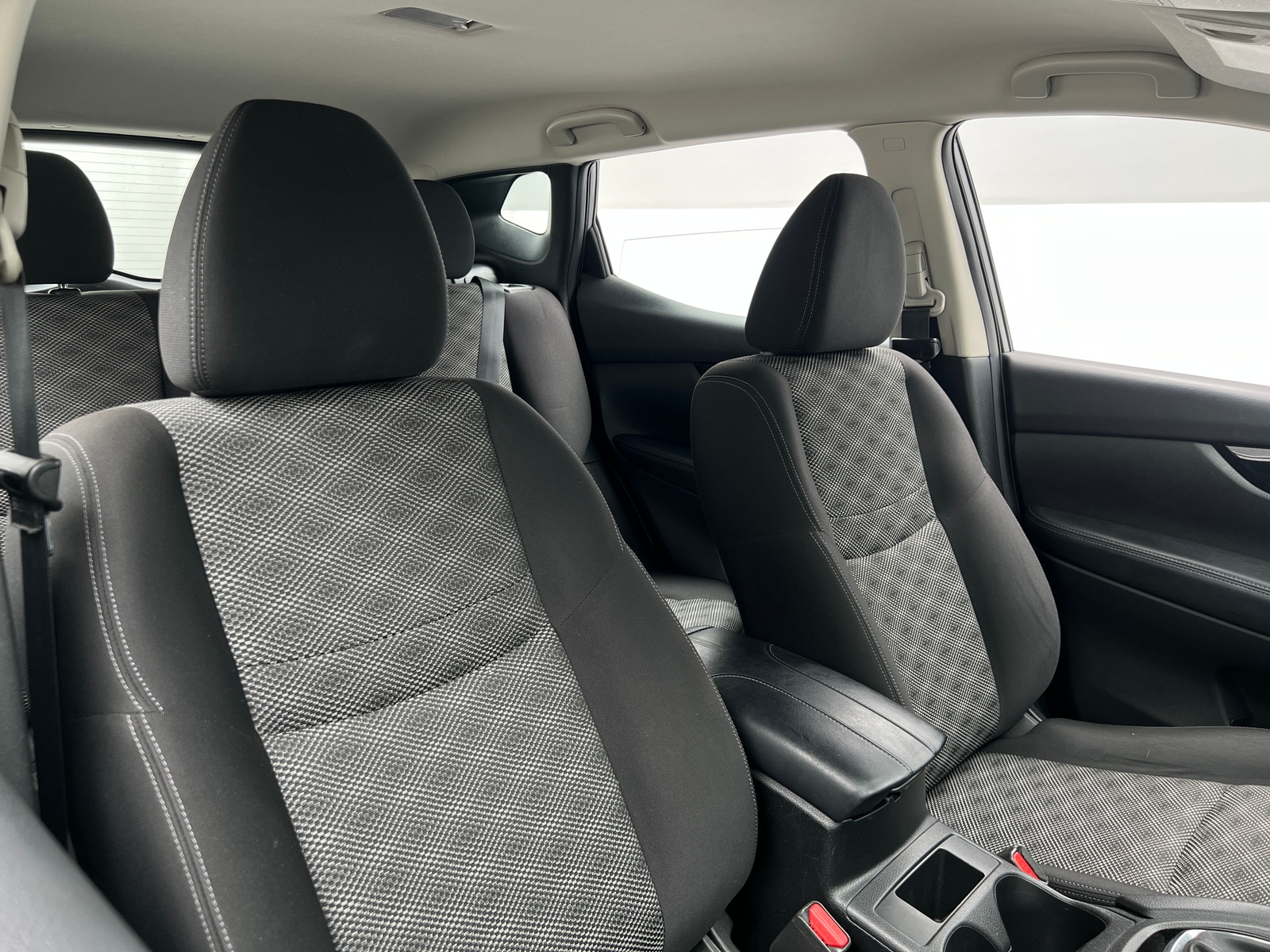 Thumbnail: 2019 Nissan Rogue Sport - 2