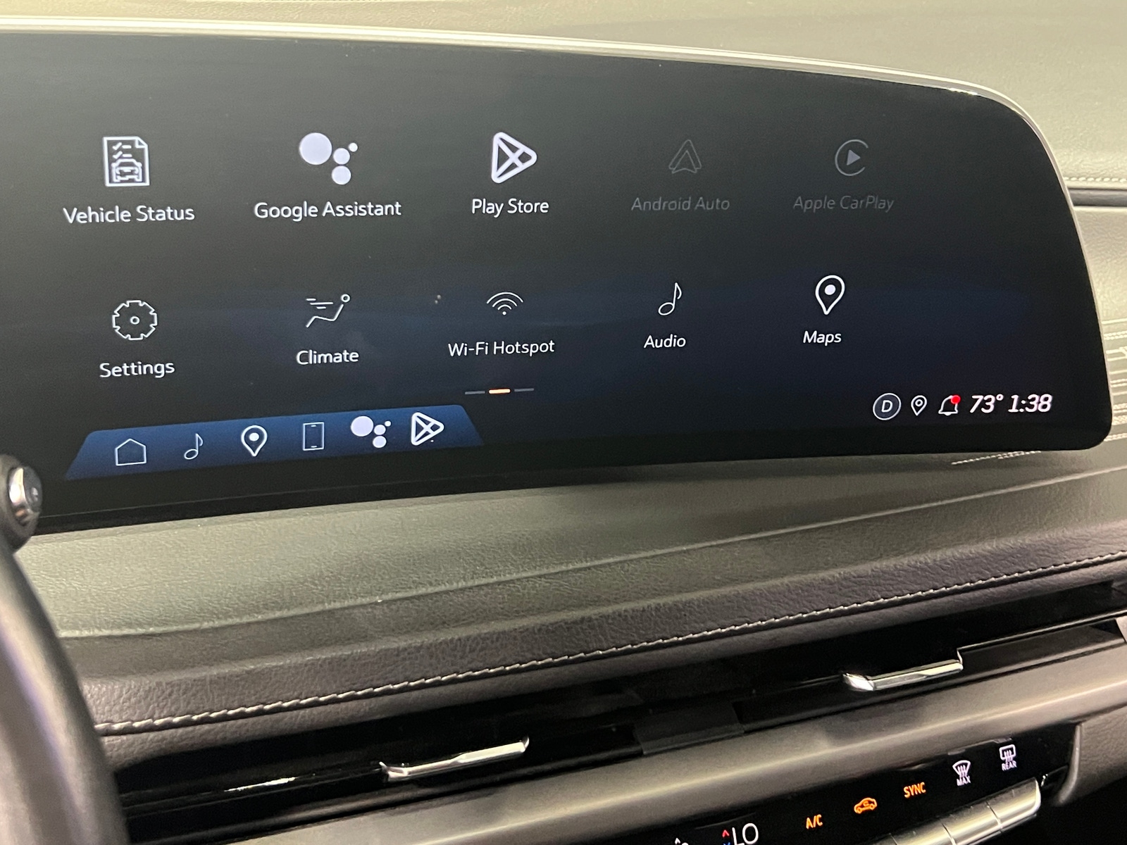 Thumbnail: 2024 Cadillac XT4 - 3