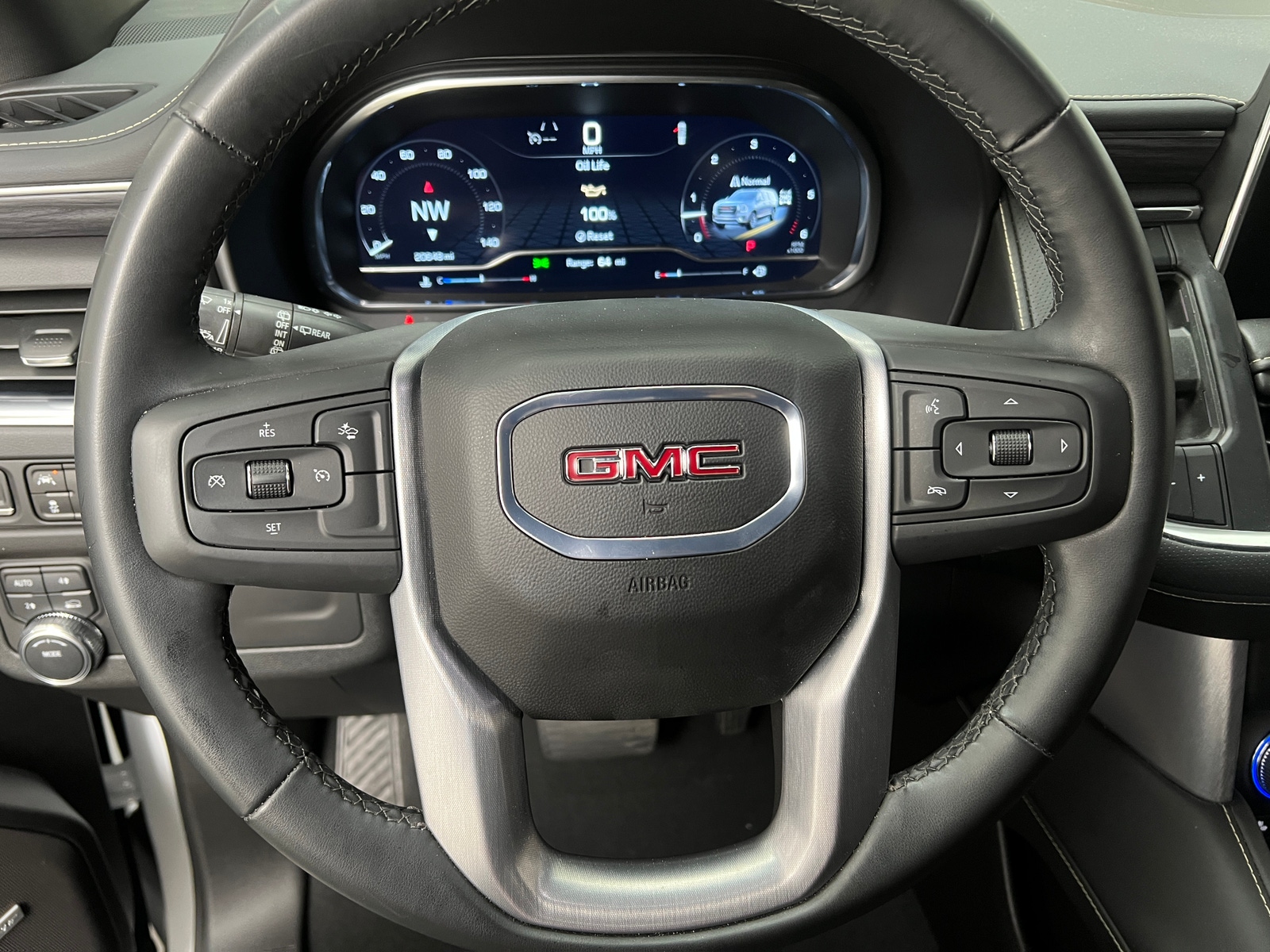 Thumbnail: 2024 GMC Yukon - 4