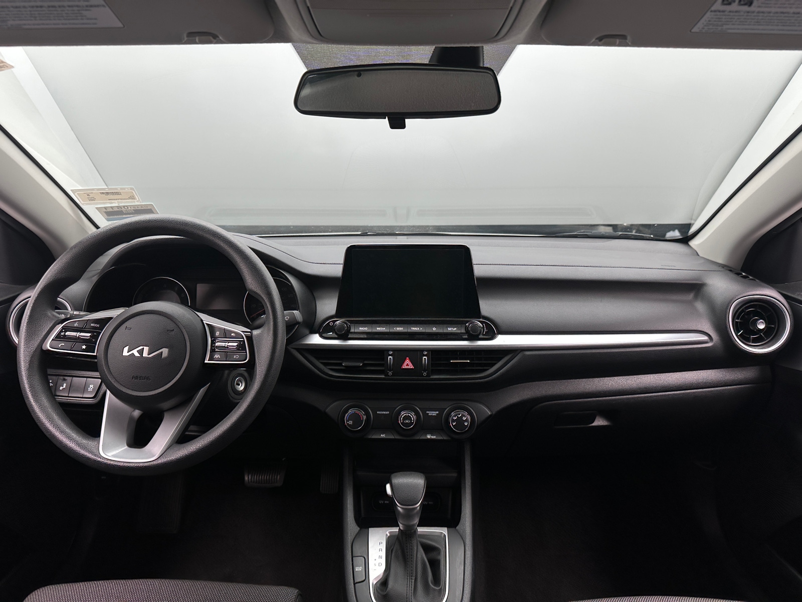 Thumbnail: 2023 Kia Forte - 3