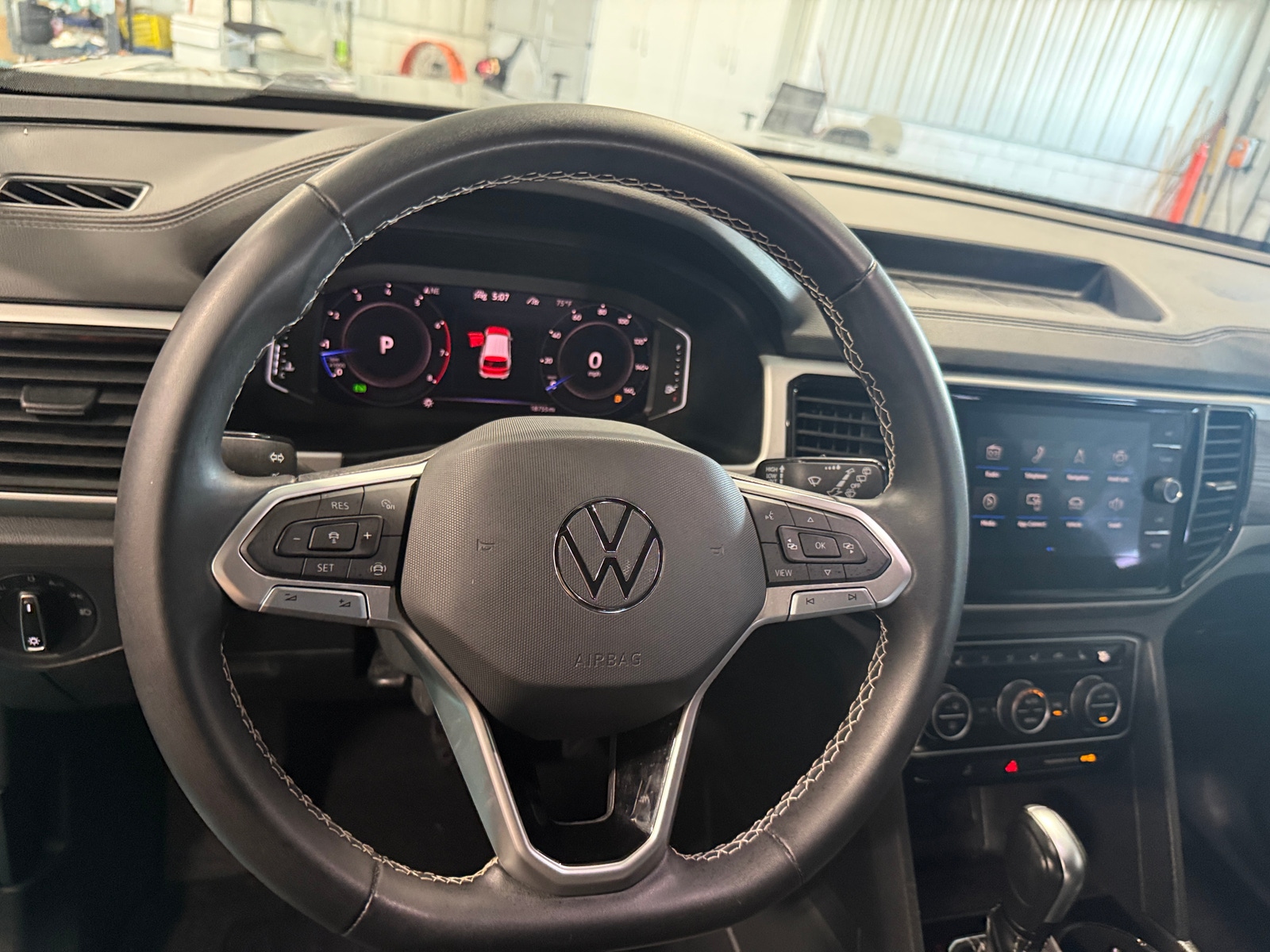 Thumbnail: 2023 Volkswagen Atlas - 5