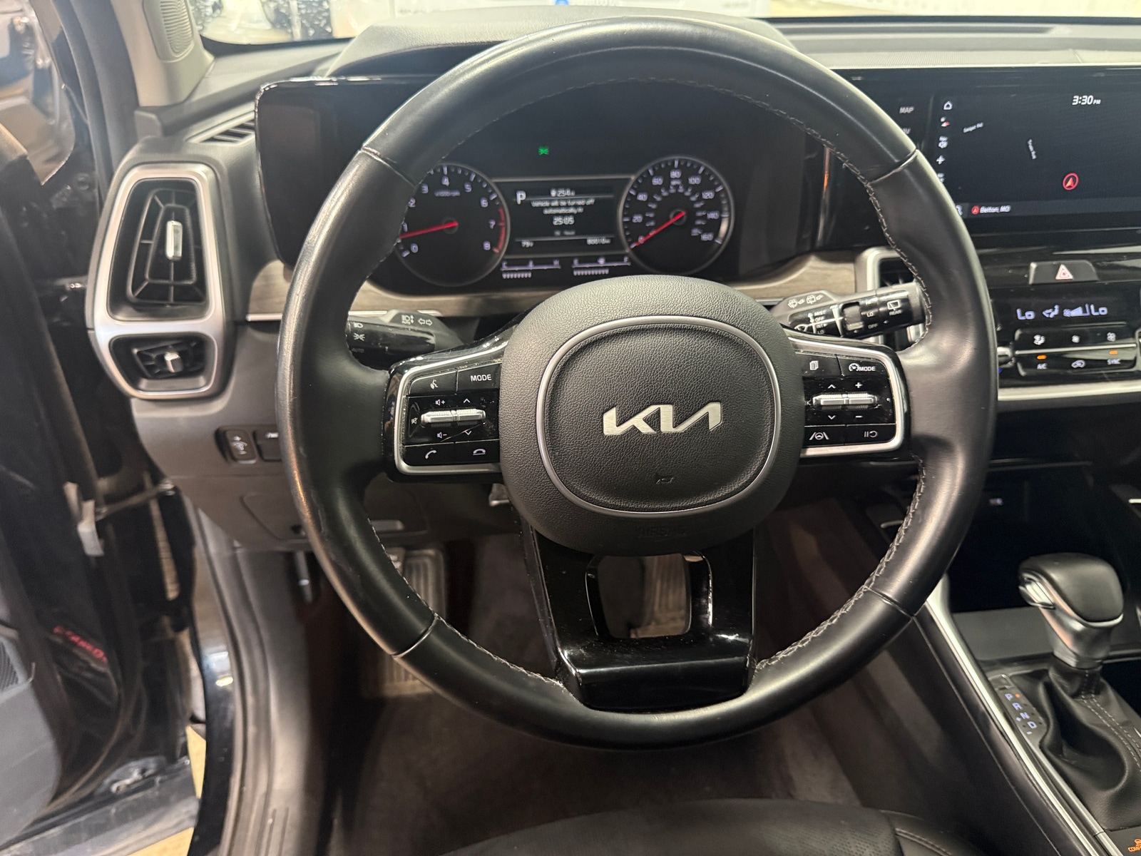 Thumbnail: 2022 Kia Sorento - 4