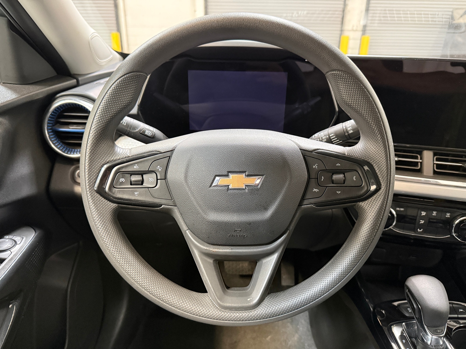 Thumbnail: 2025 Chevrolet Trax - 5
