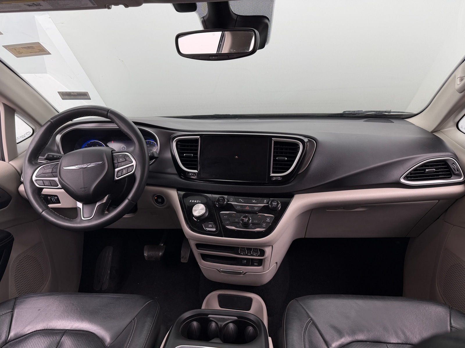 Thumbnail: 2022 Chrysler Pacifica - 2