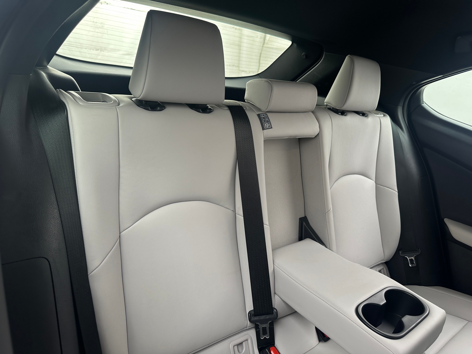 Thumbnail: 2023 Lexus UX - 5