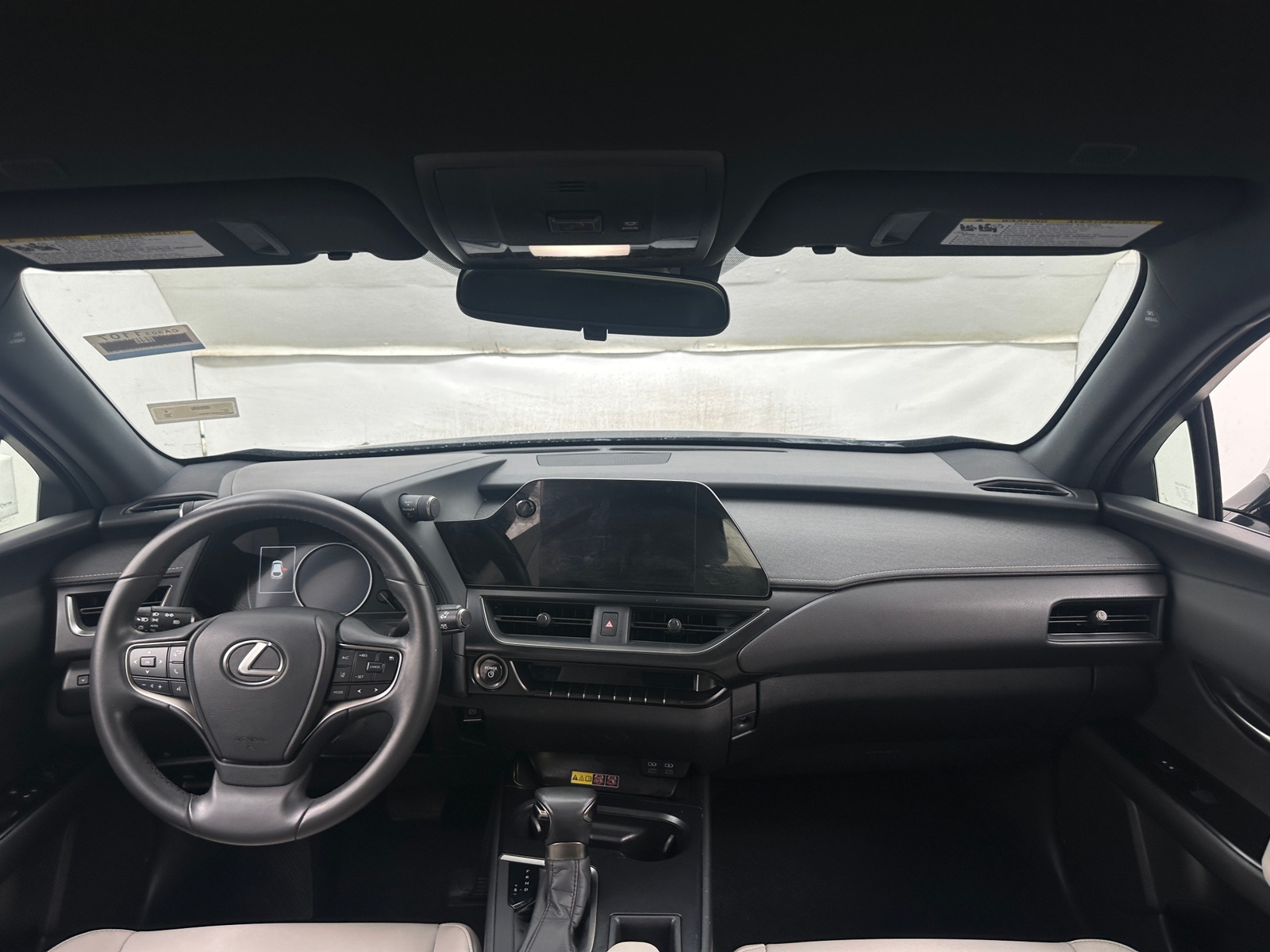 Thumbnail: 2023 Lexus UX - 2