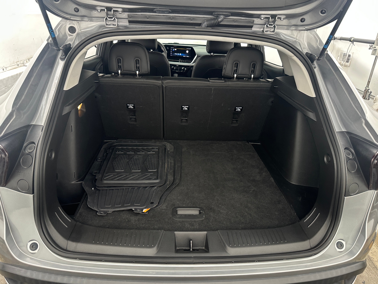 Thumbnail: 2024 Chevrolet Trax - 7