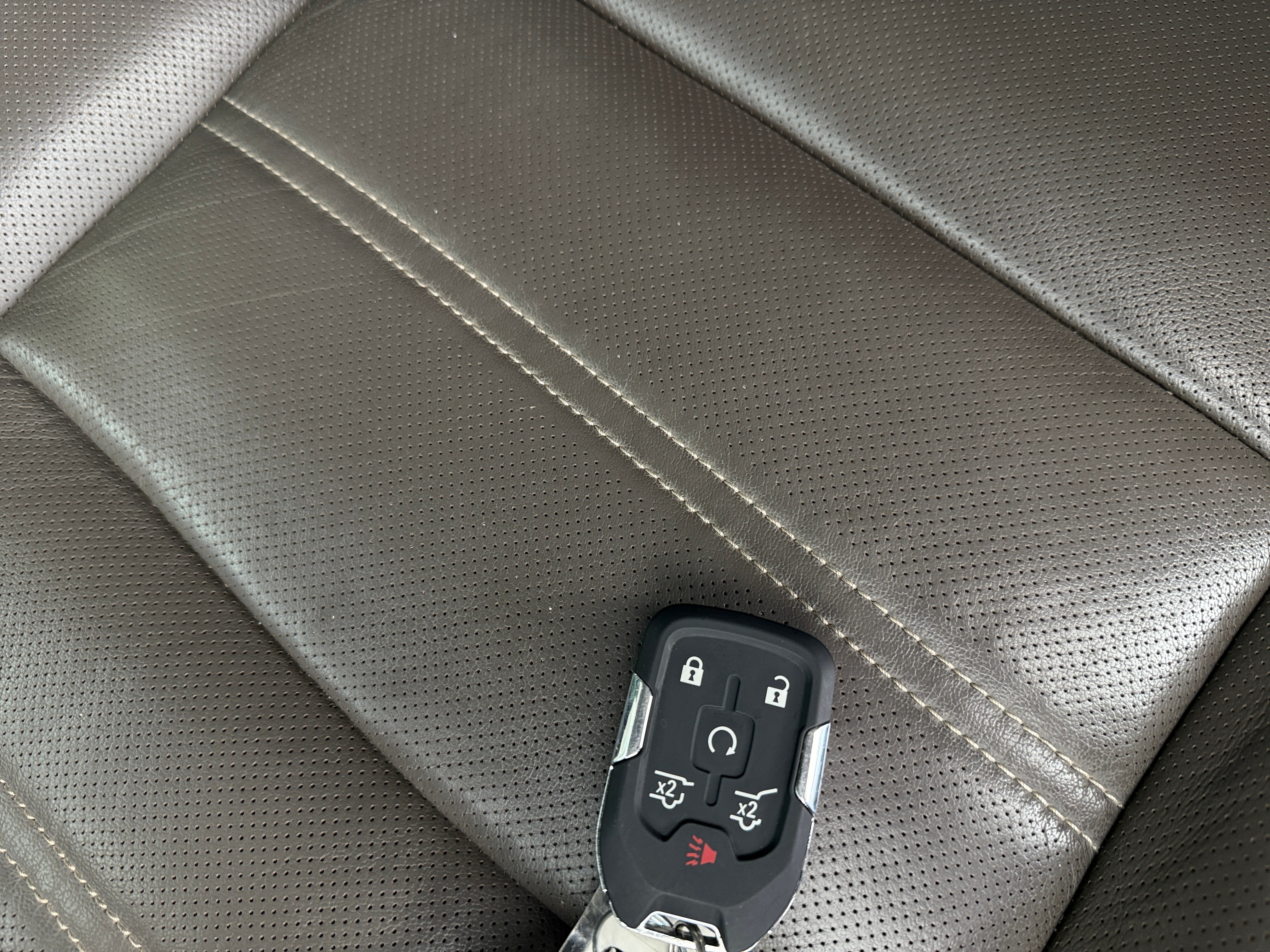 2018 GMC Yukon Denali - Photo 16
