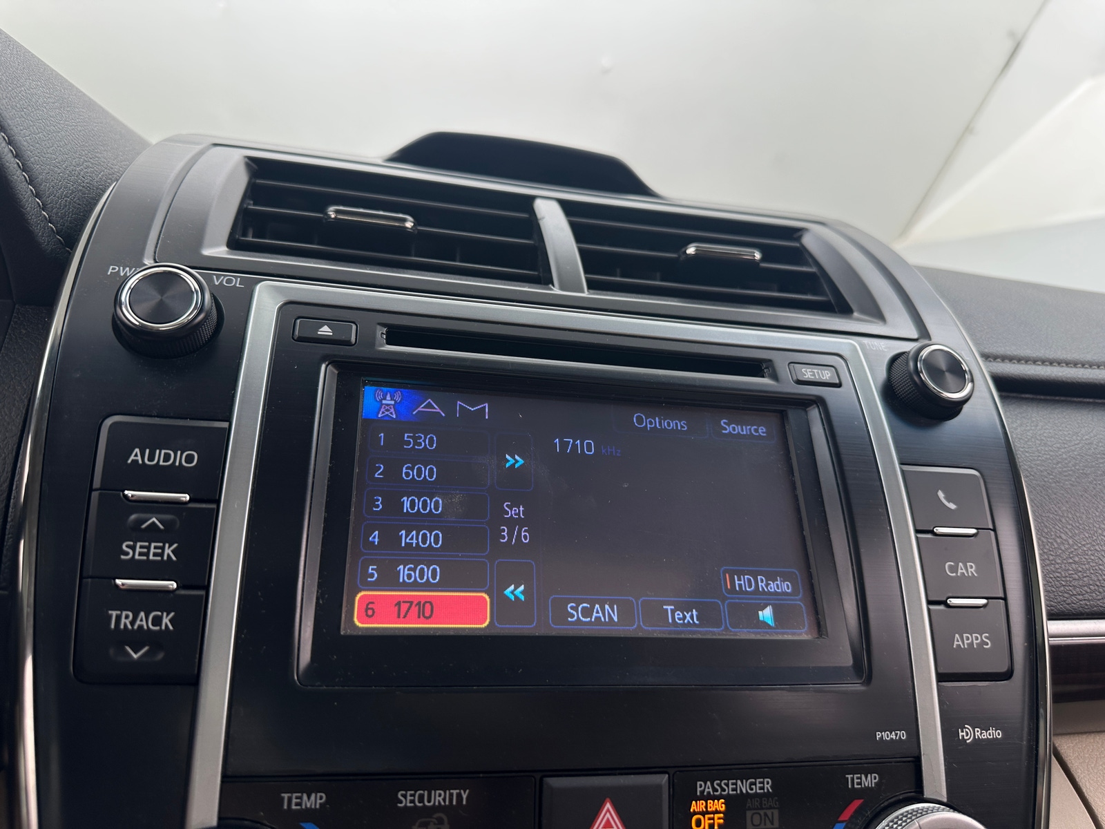 Thumbnail: 2014 Toyota Camry - 4