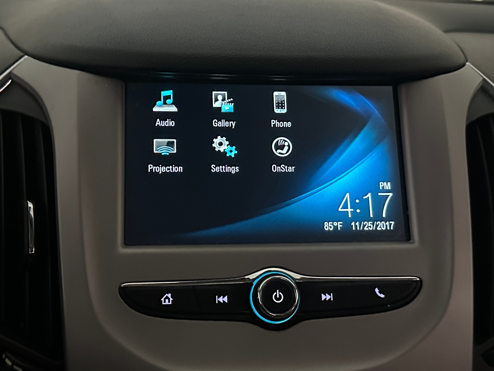 Thumbnail: 2017 Chevrolet Cruze - 4