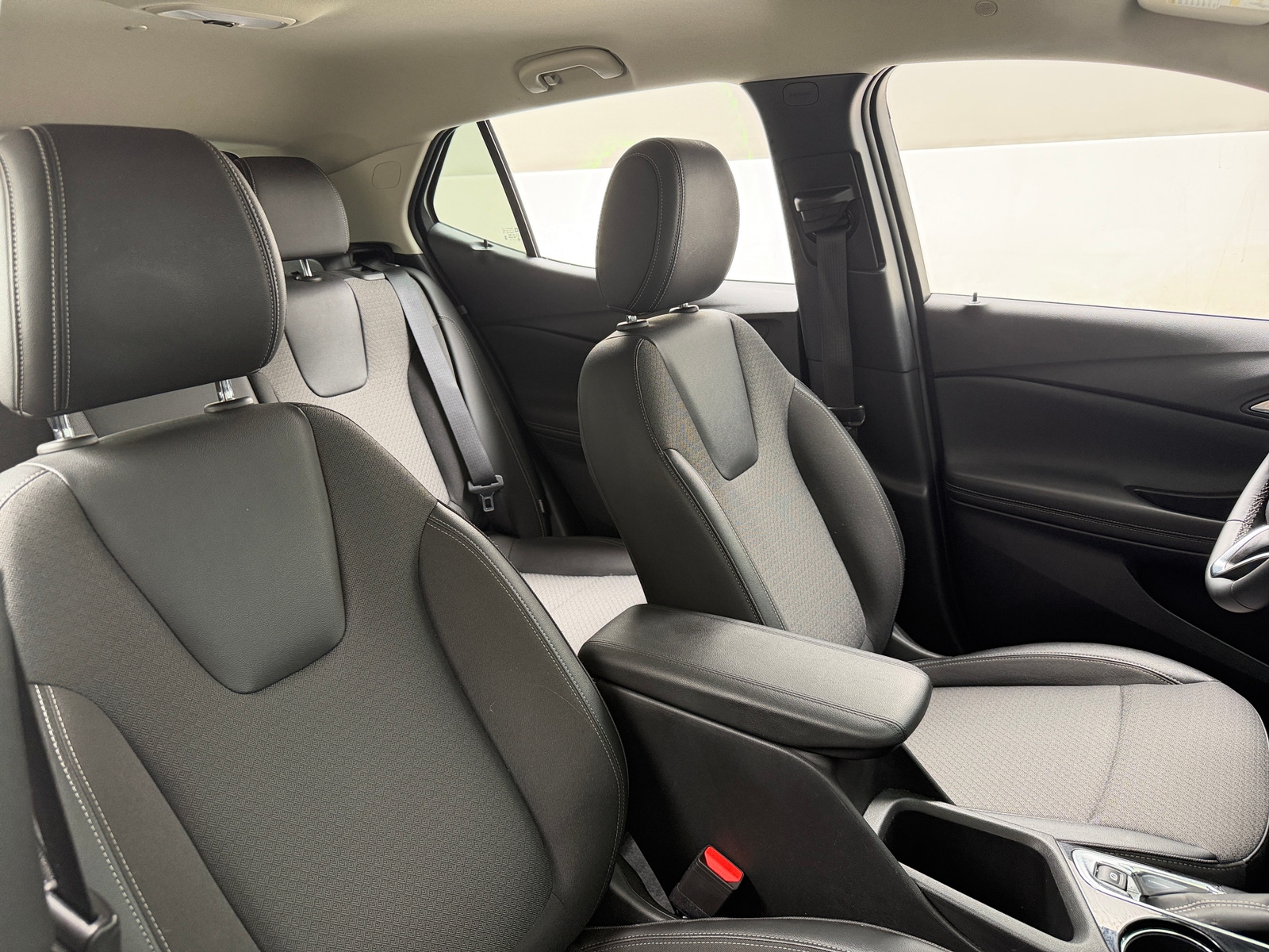 Thumbnail: 2025 Buick Encore GX - 2