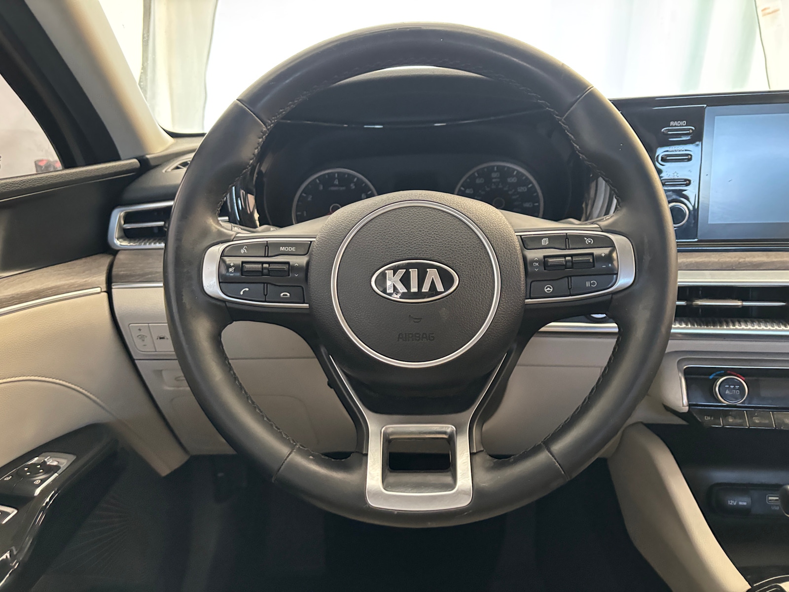 Thumbnail: 2021 Kia K5 - 4