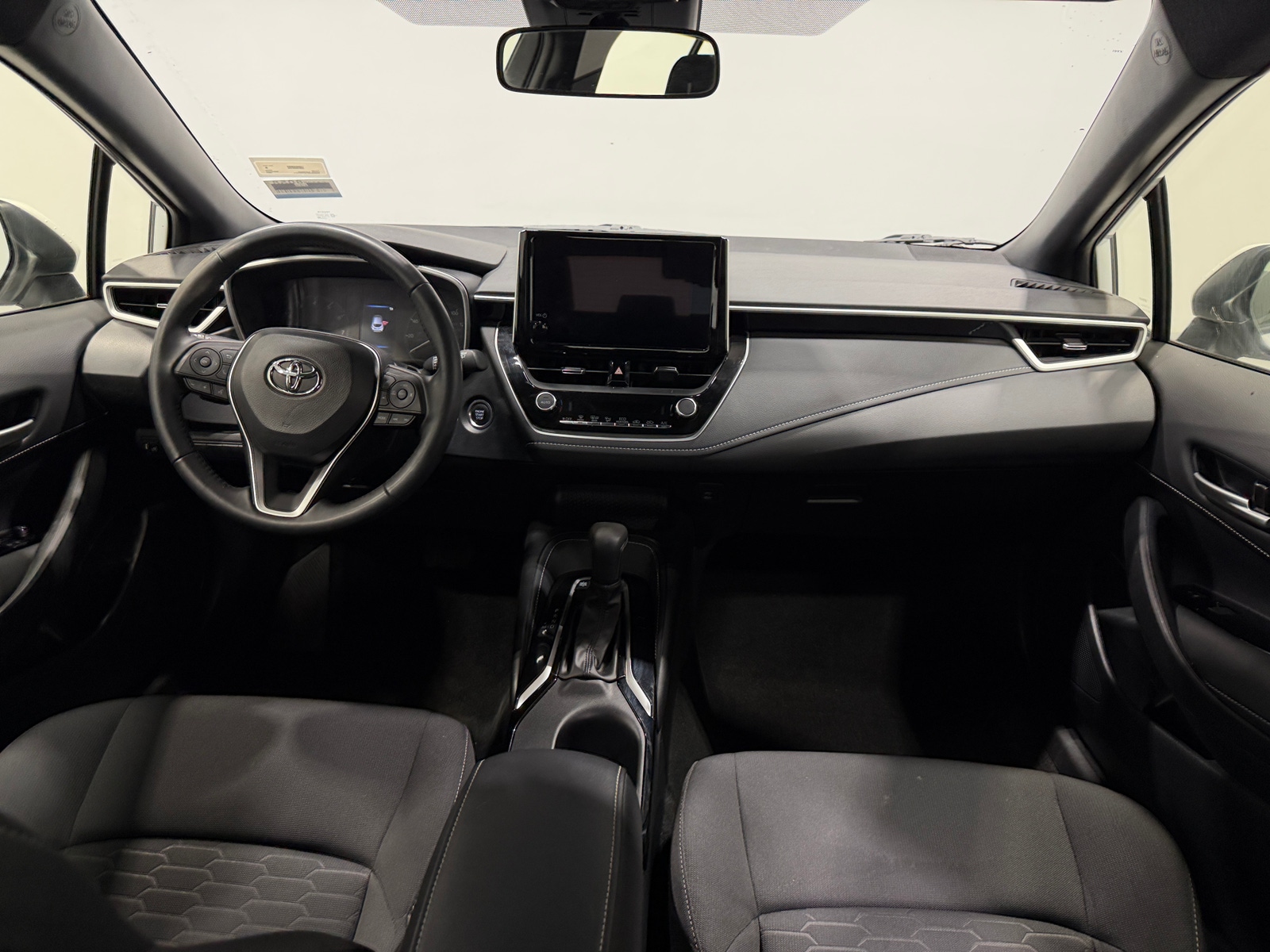 Thumbnail: 2023 Toyota Corolla - 3