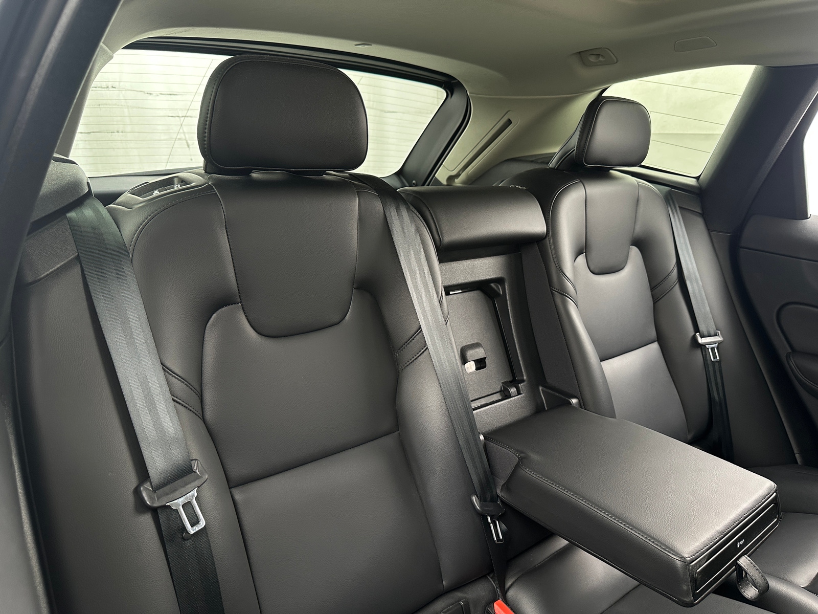 Thumbnail: 2024 Volvo XC60 - 5