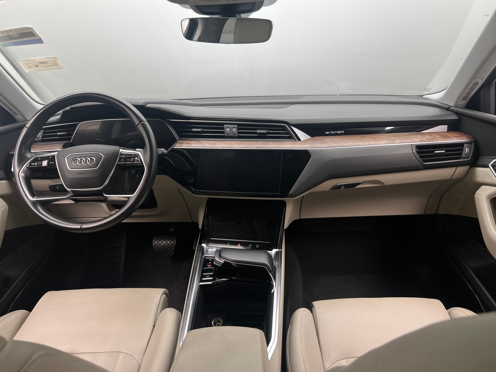 Thumbnail: 2019 Audi e-tron - 2