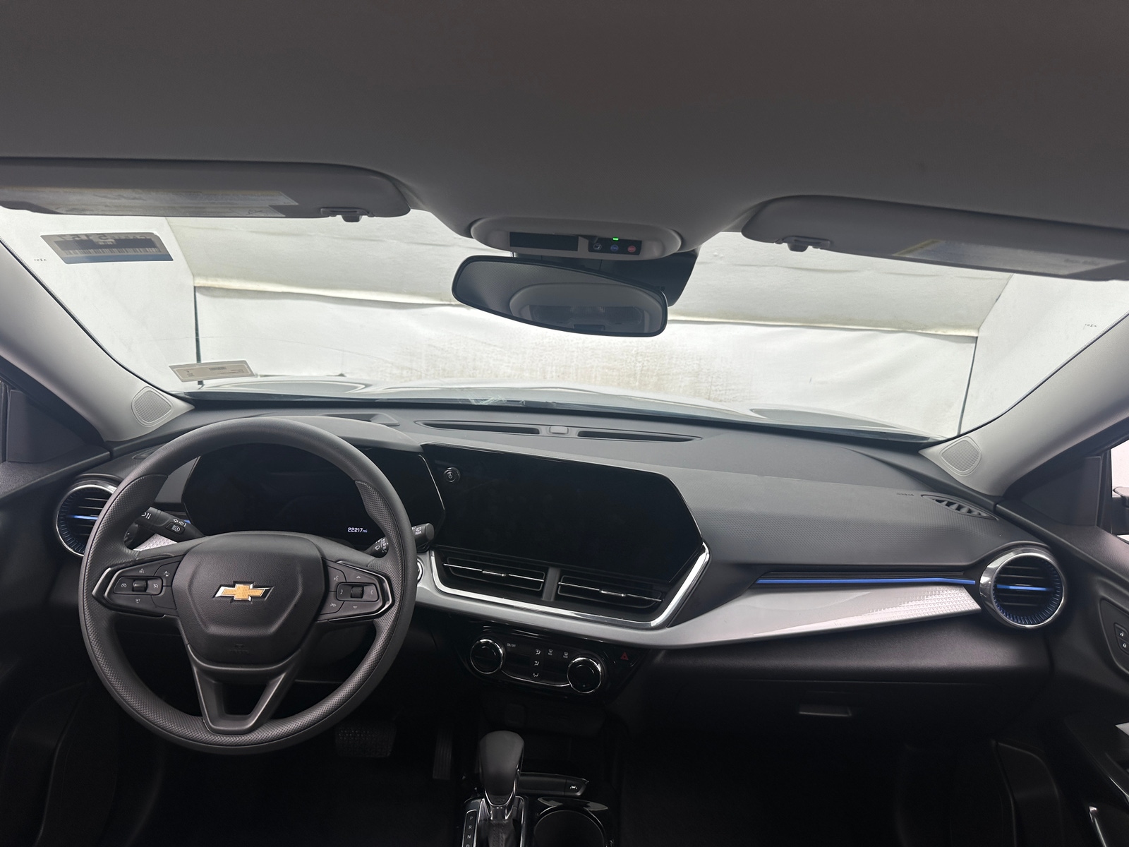 Thumbnail: 2025 Chevrolet Trax - 3
