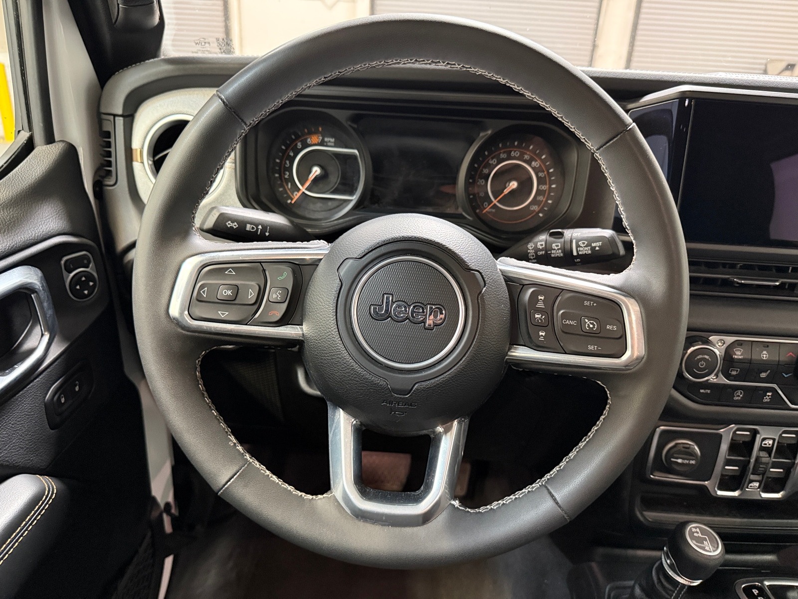 Thumbnail: 2025 Jeep Wrangler - 5