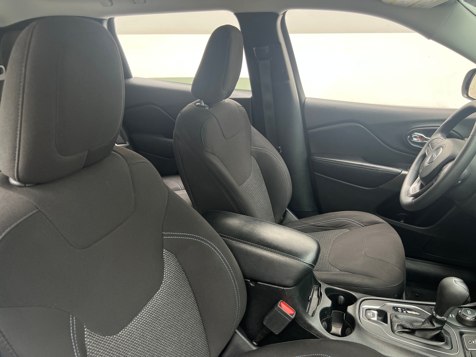 Thumbnail: 2020 Jeep Cherokee - 2