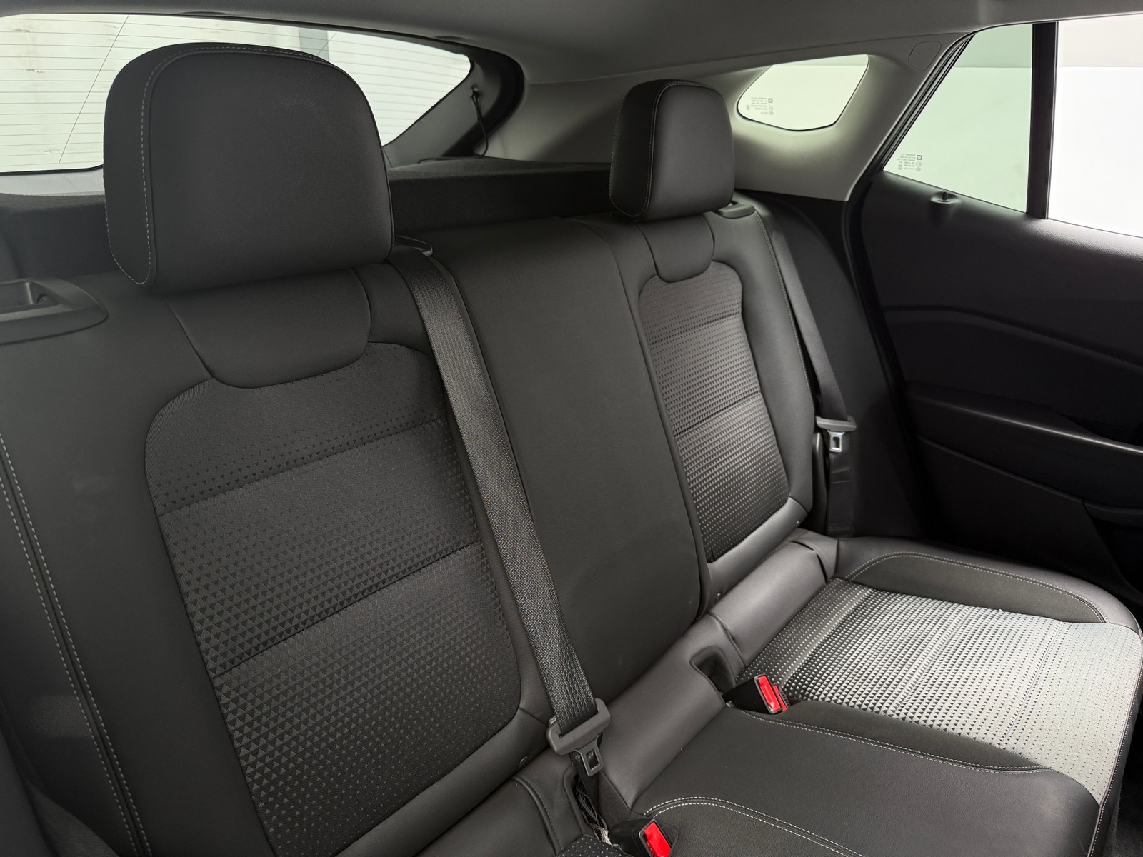 Thumbnail: 2025 Chevrolet Trax - 6
