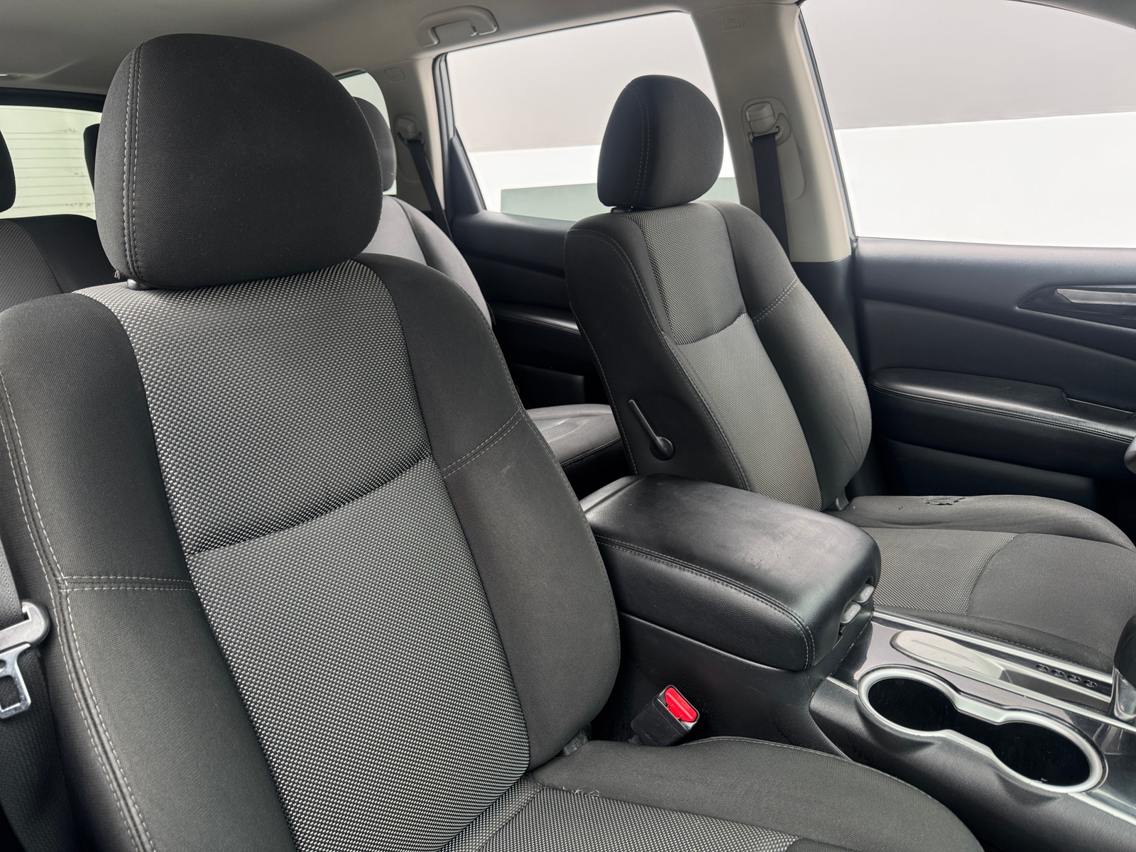 Thumbnail: 2020 Nissan Pathfinder - 2