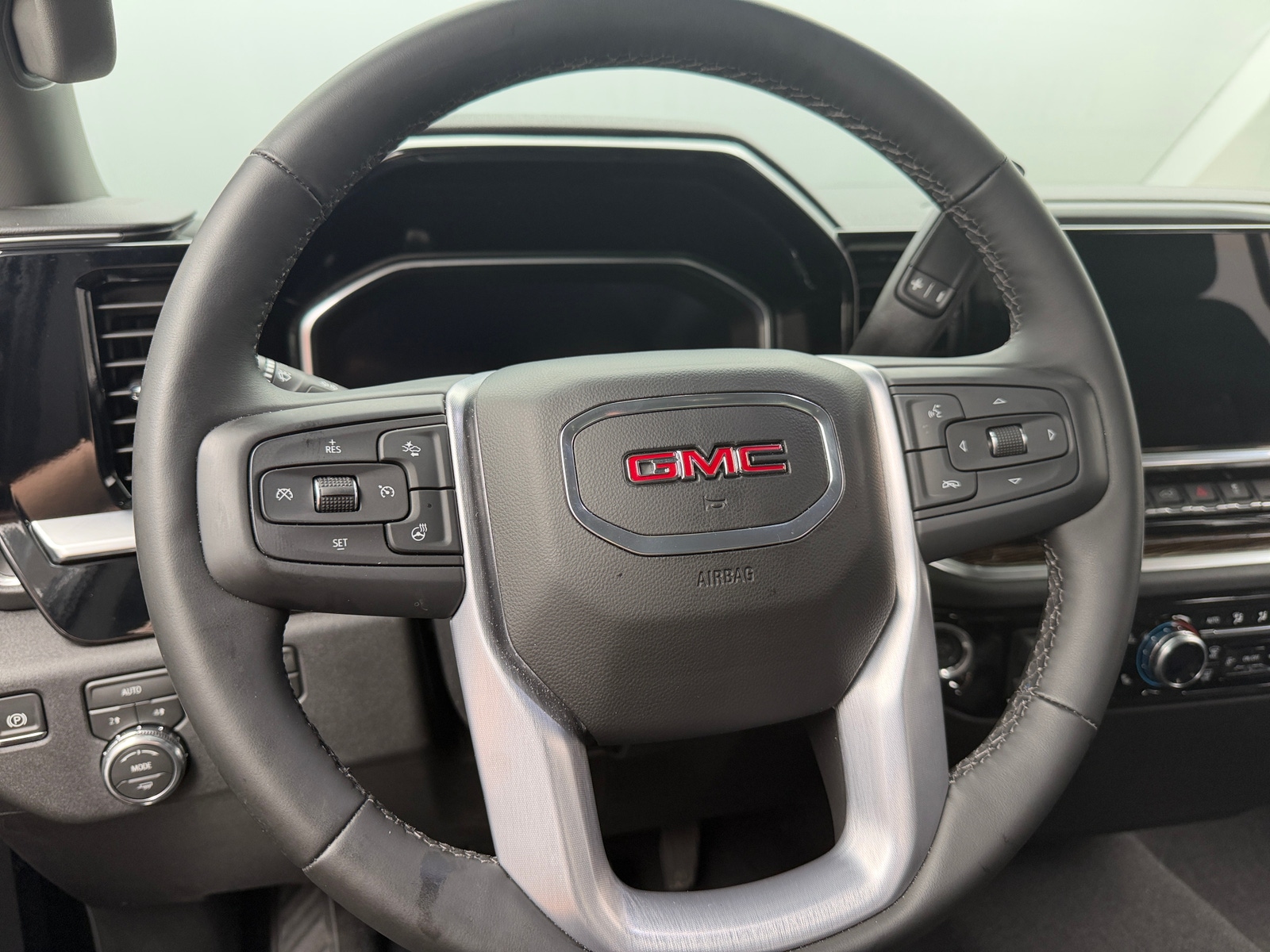 Thumbnail: 2026 GMC Sierra 1500 - 5