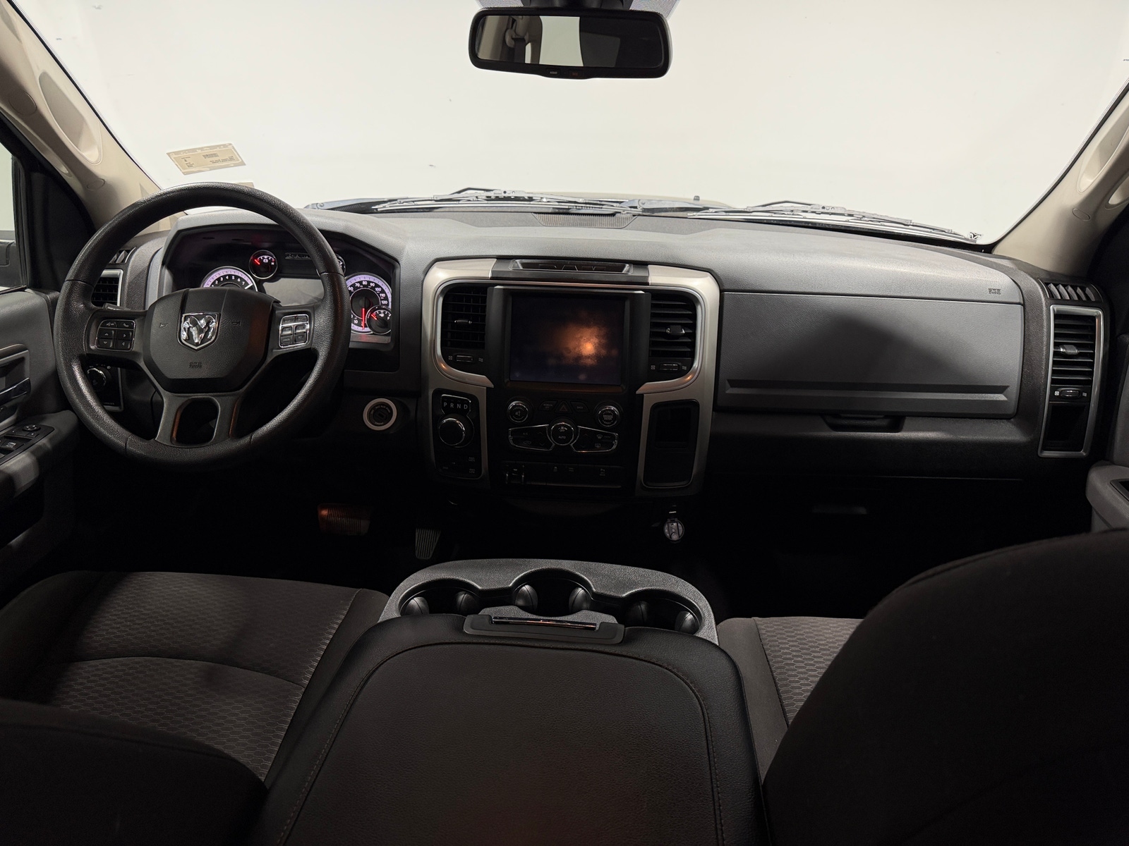 Thumbnail: 2020 RAM 1500 Classic - 3