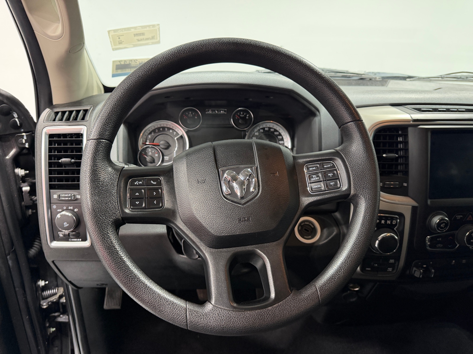 Thumbnail: 2020 RAM 1500 Classic - 5