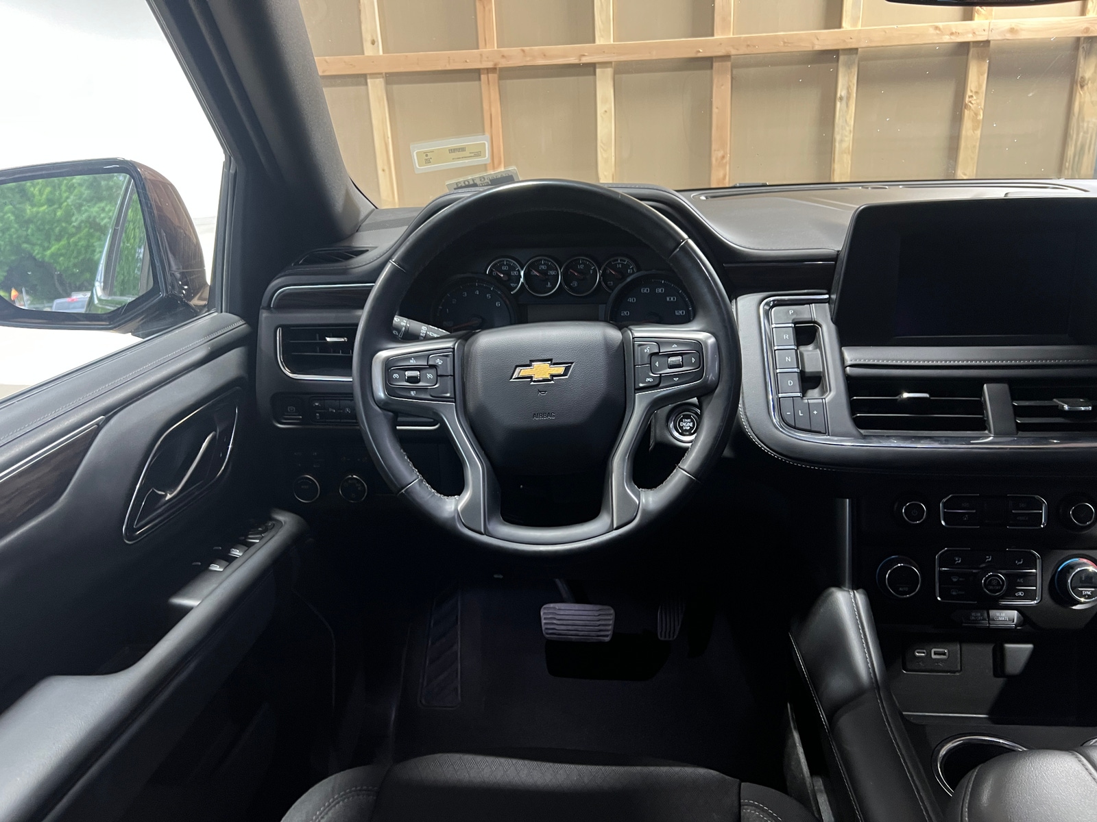 Thumbnail: 2023 Chevrolet Tahoe - 5