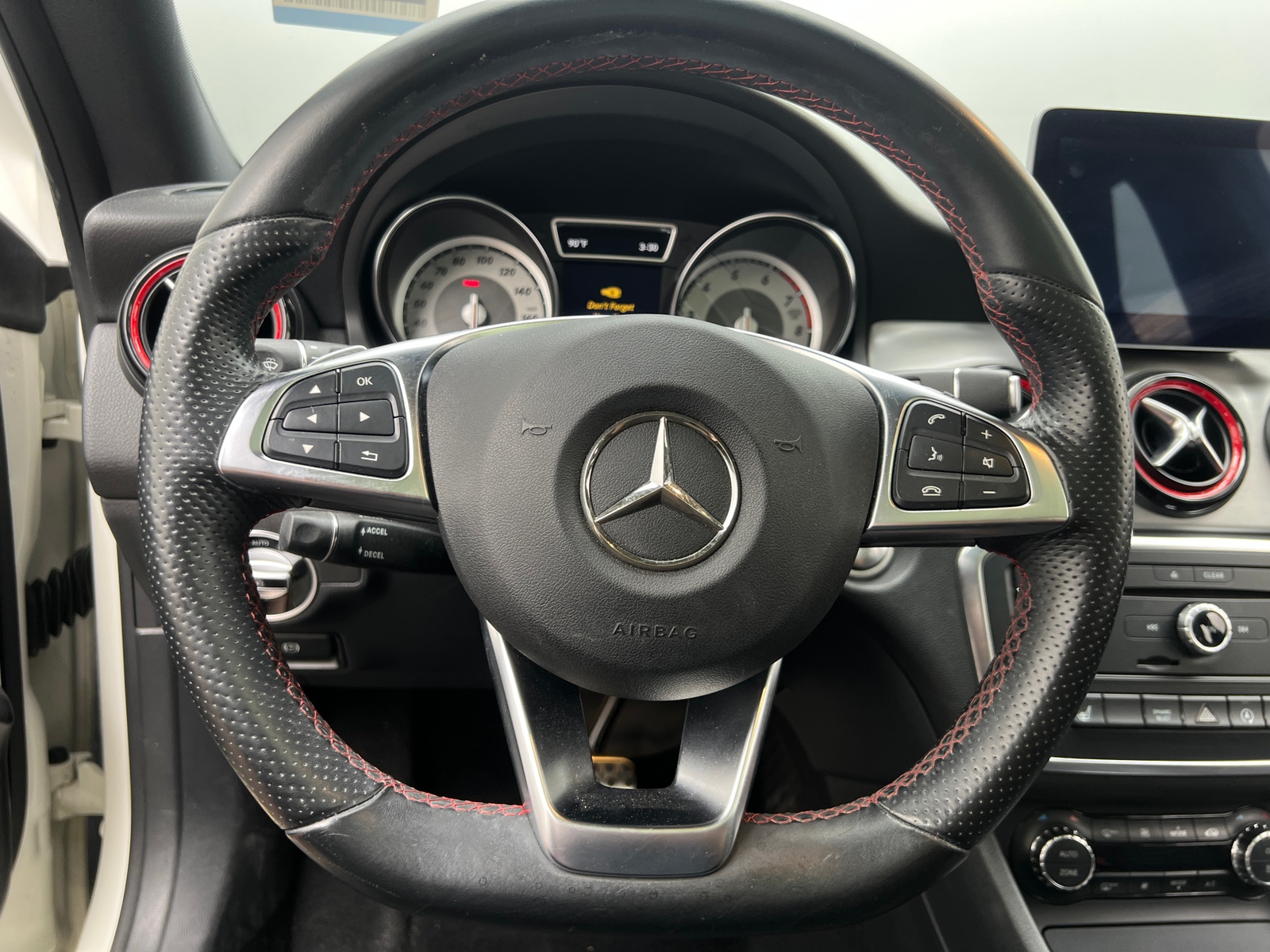 Thumbnail: 2016 Mercedes-Benz CLA - 4